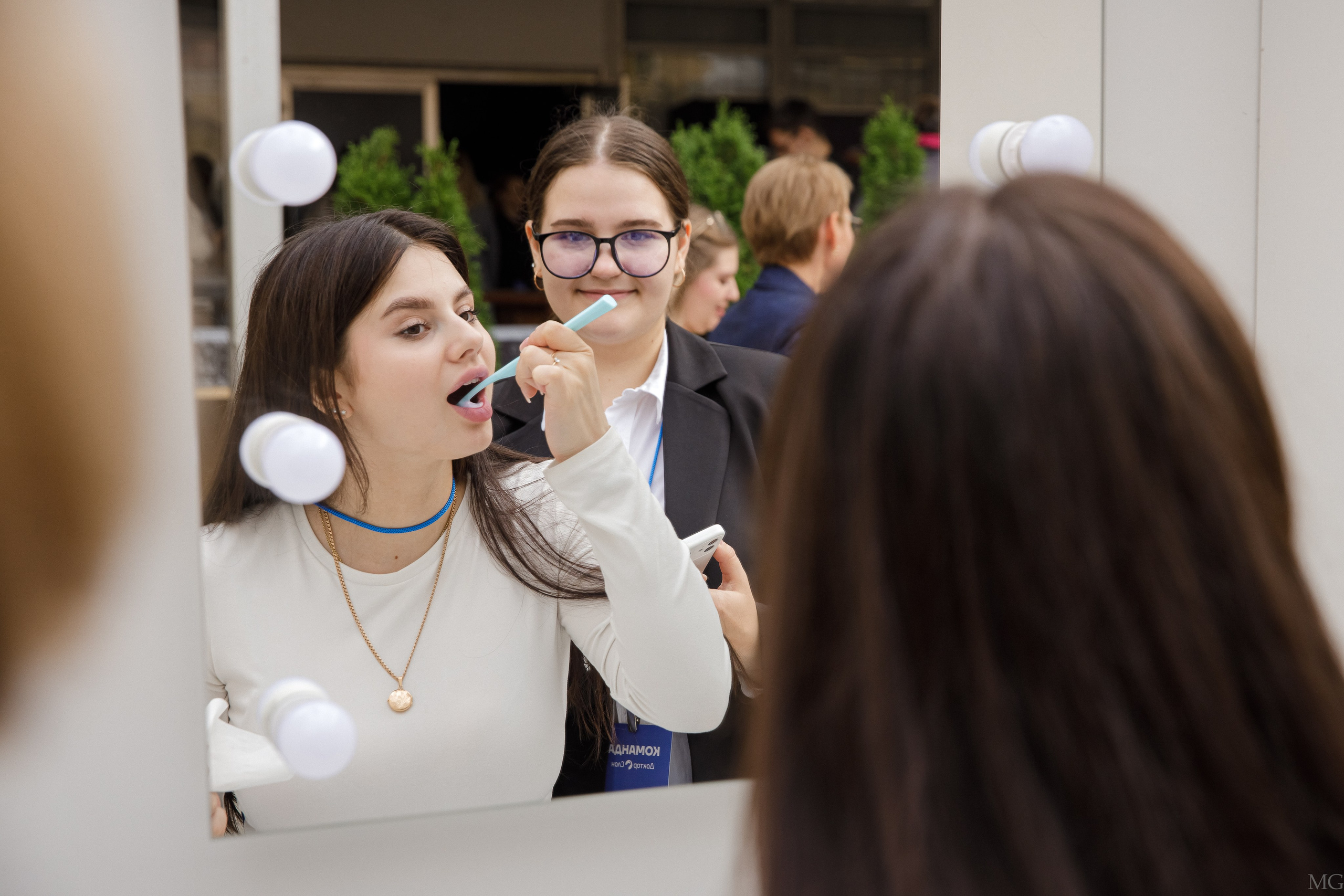 Конференция Гигиена и Профилактика. Маша Гонтарь Семейный домашний репортажный фотограф в Санкт-Петербурге