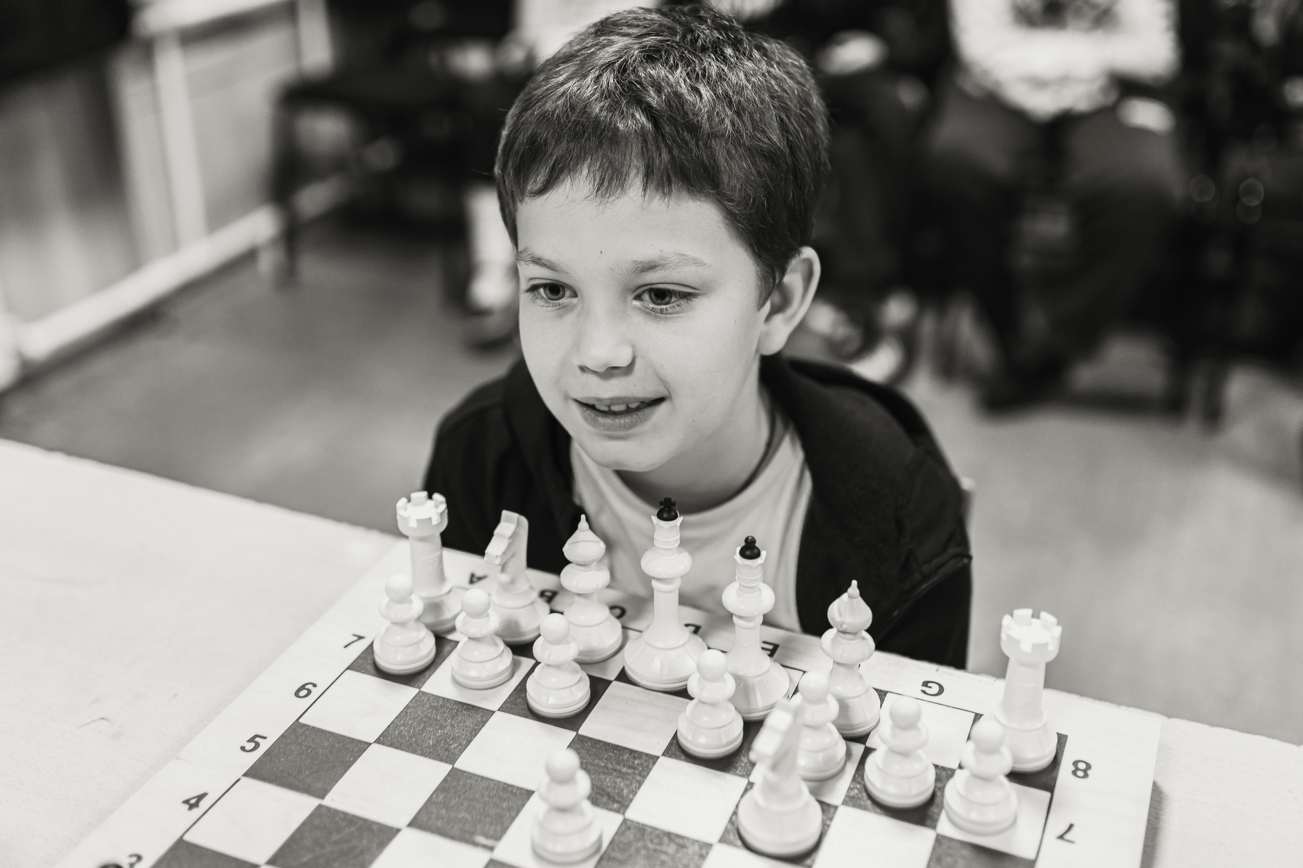 Репортажная сьёмка игры в шахматы в детском доме. Семейный и детский фотограф в Рязани Васюгова Мария