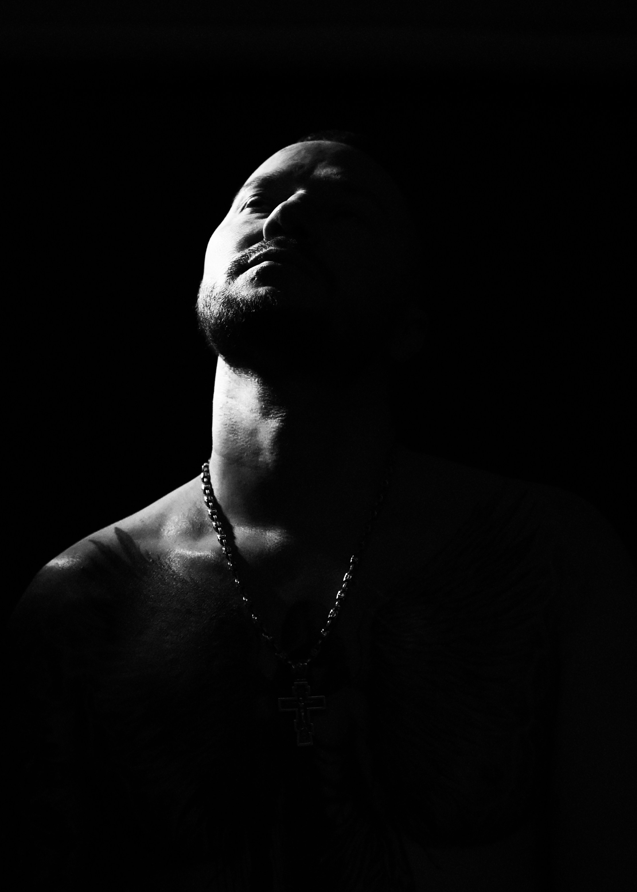 Черно-белая художественная фотосессия в Калуге. Фотограф Регина Барская, Калуга