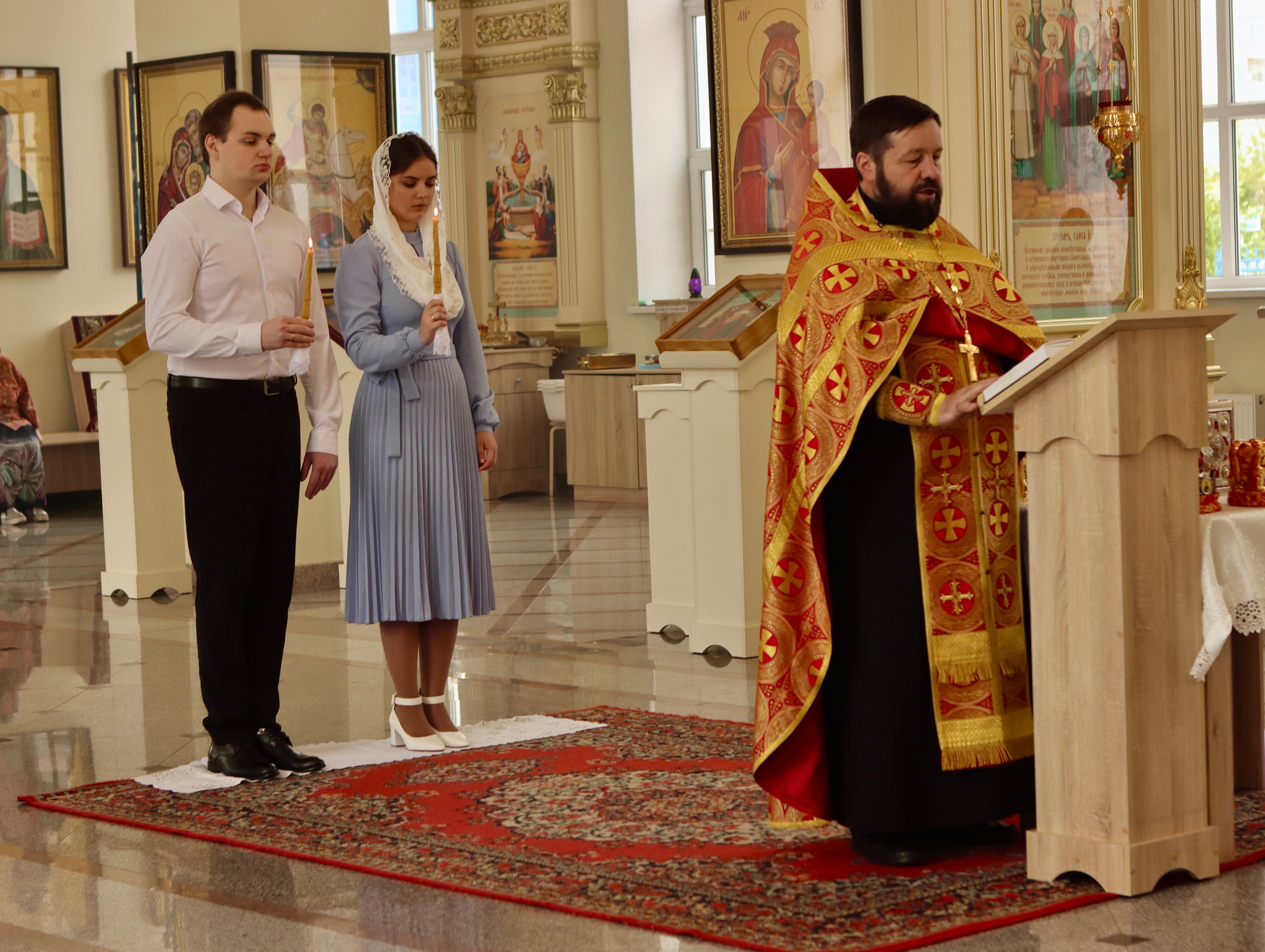 Екатерина и Александр — таинство венчание. Фотограф в Курске Смирнов Евгений