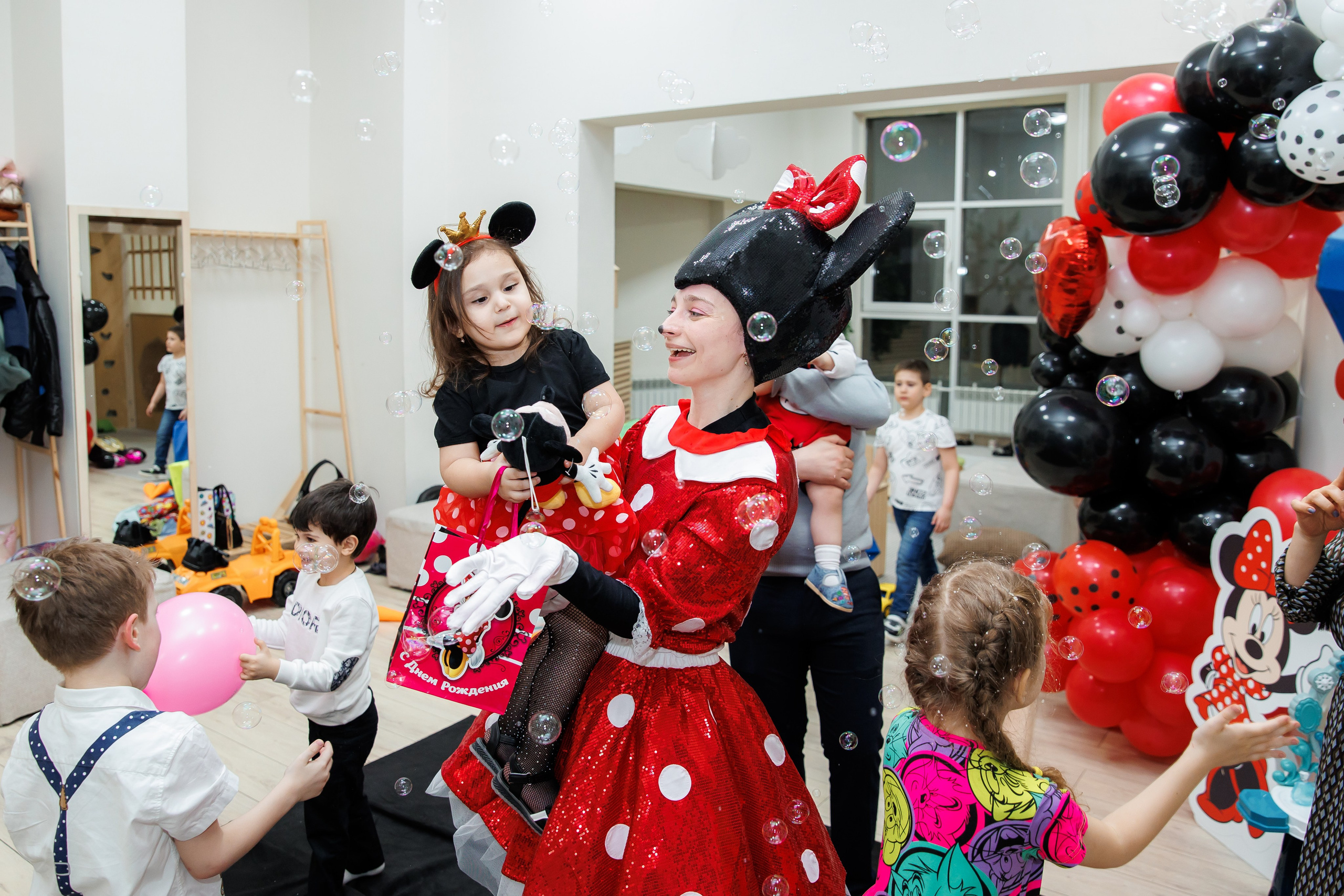 День Рождения Каролины. Семейный и репортажный фотограф в Иркутске Людмила Лиханская