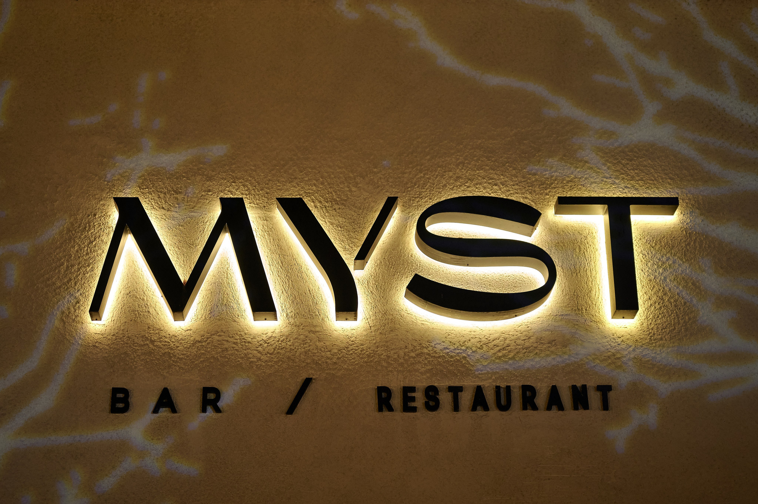 Вечеринка в баре Myst. Анна Гончарова свадебный и репортажный фотограф в Москве