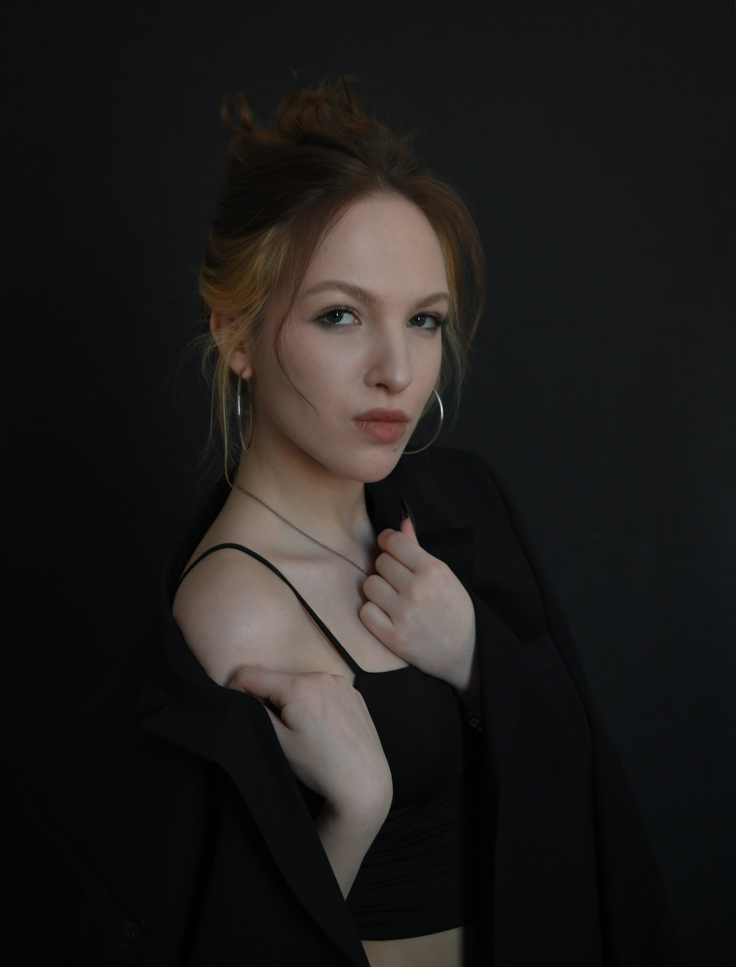 Женская фотосессия в студии в Москве. Портретный фотограф в Москве Казьмина Олеся