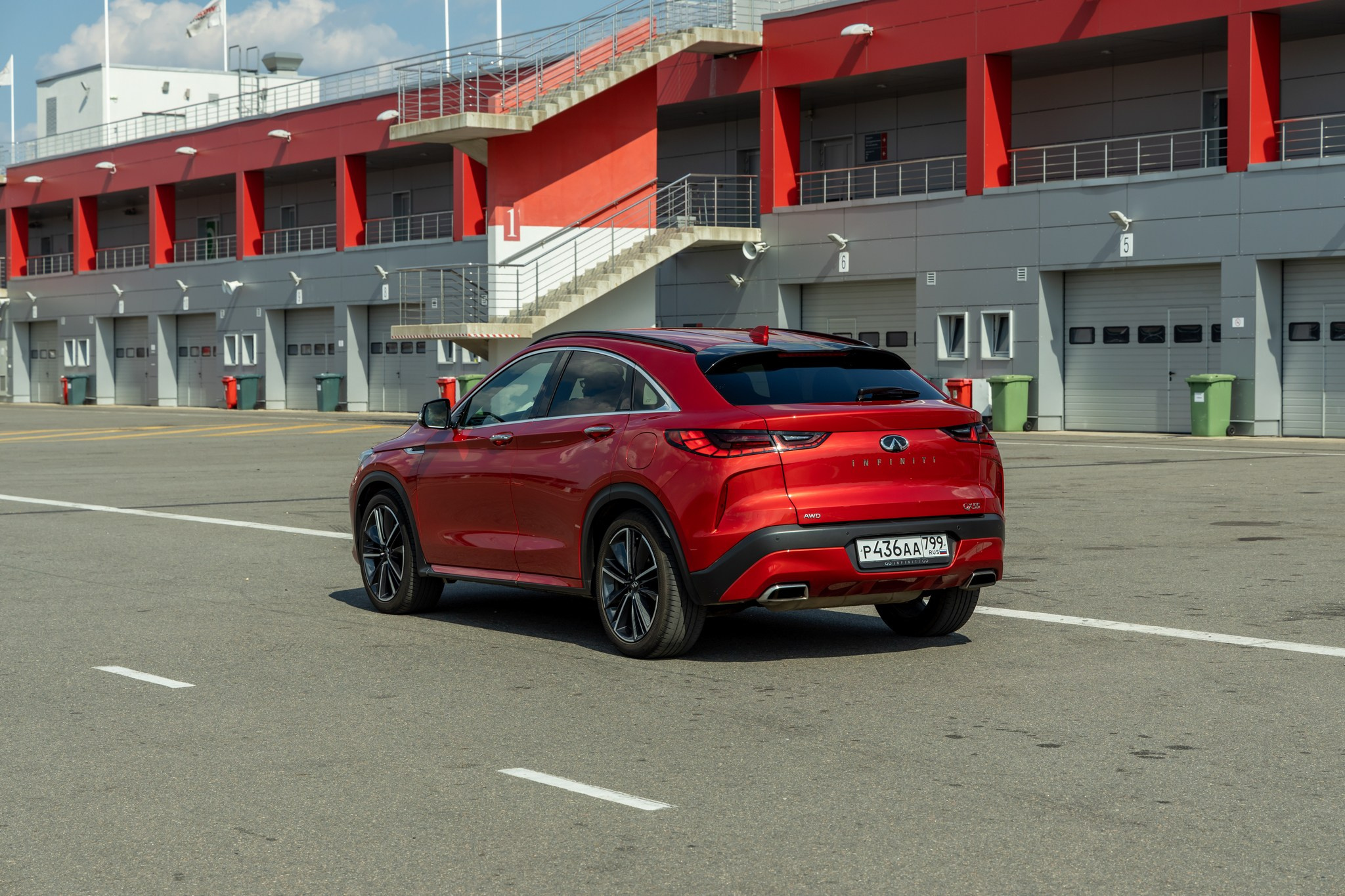 Infiniti QX55. Репортажный, семейный и студийный фотограф в Москве Демин Алексей