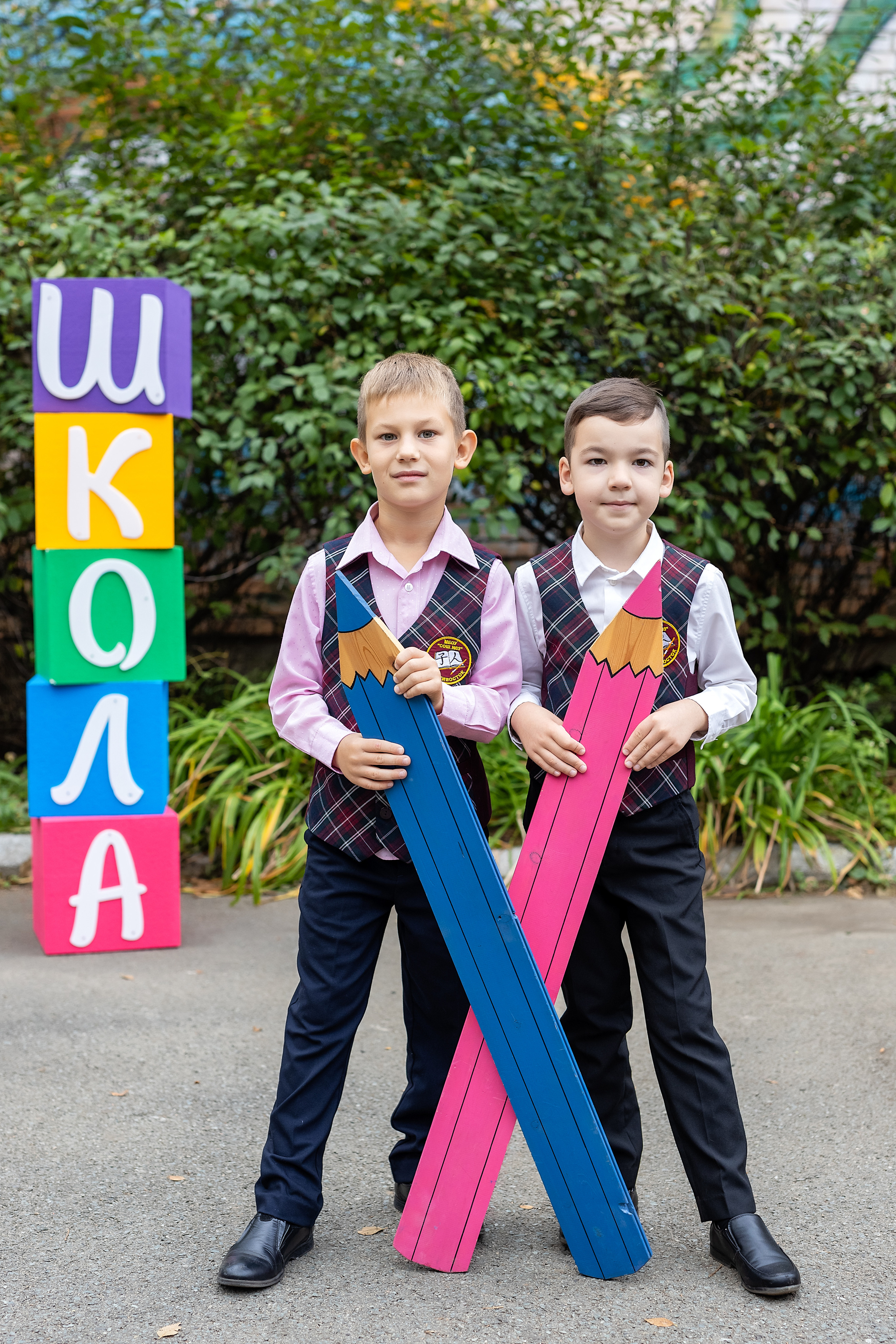 Фотопроект «Здравствуй, Школа!» 1-г, 63 школа. Стильный выпускной альбом Владивосток фотограф Вероника Мигачева