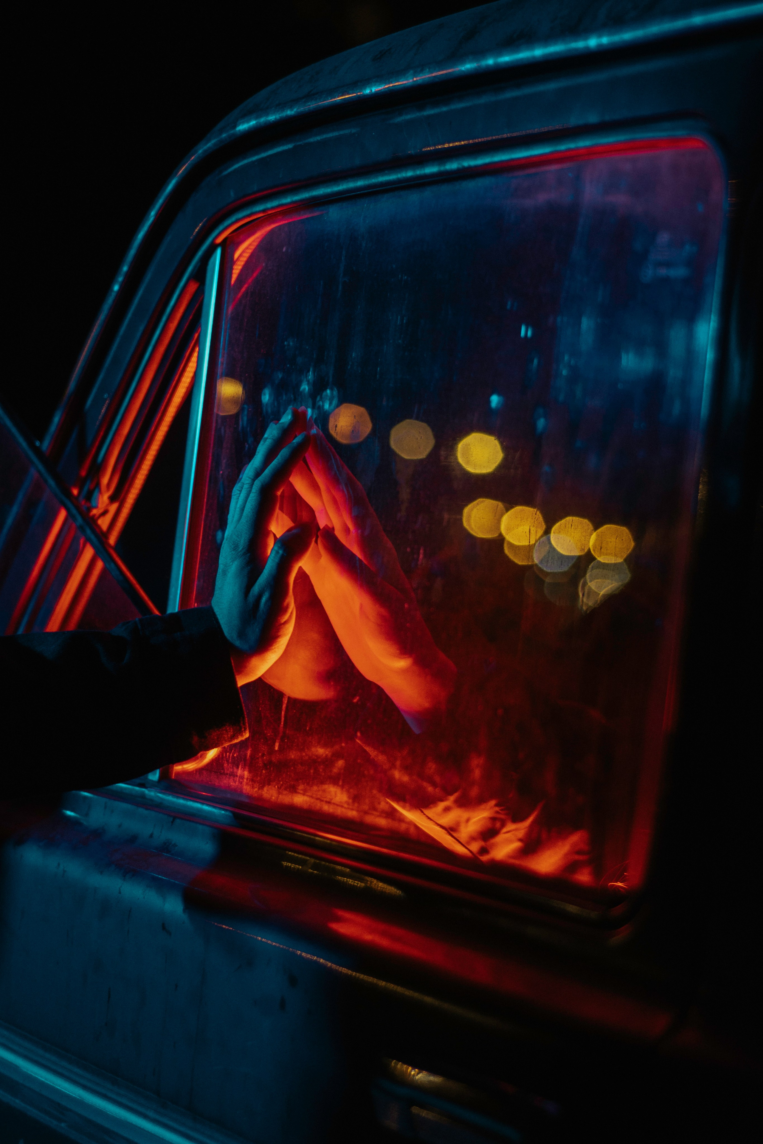 Портреты с цветным светом — творческие фотосессии в Туапсе и Краснодаре