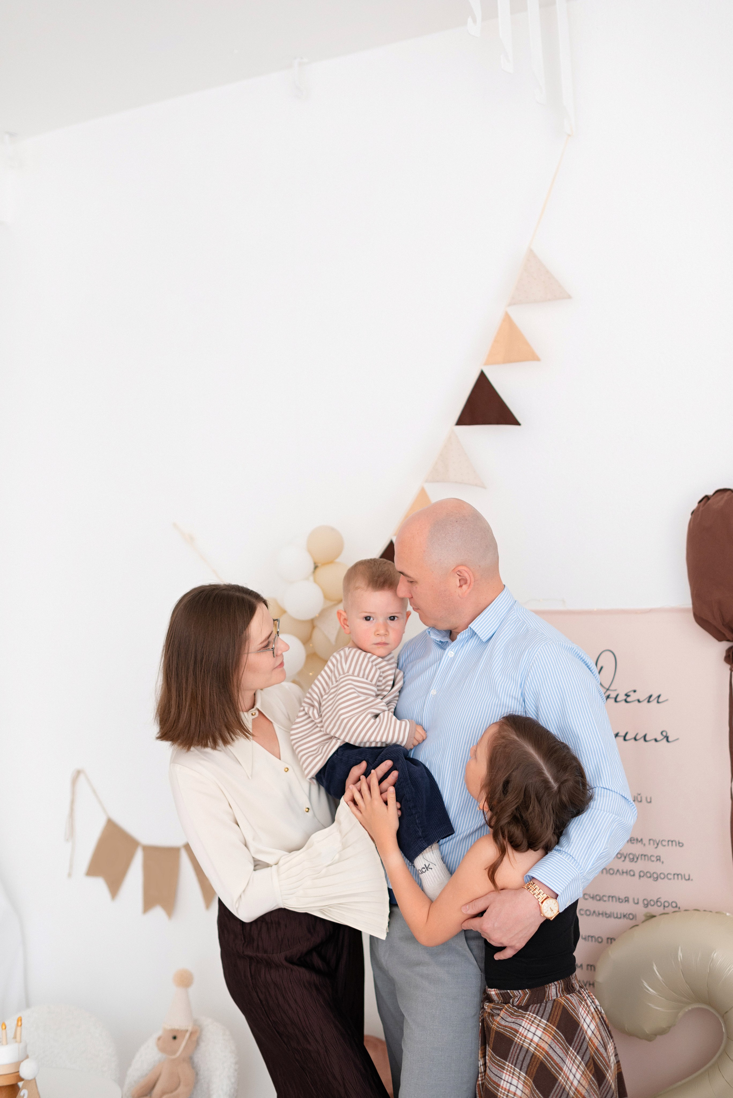 Эмирчику 2 годика. Детский и семейный фотограф в Сургуте и Нефтеюганске Анна Старцева