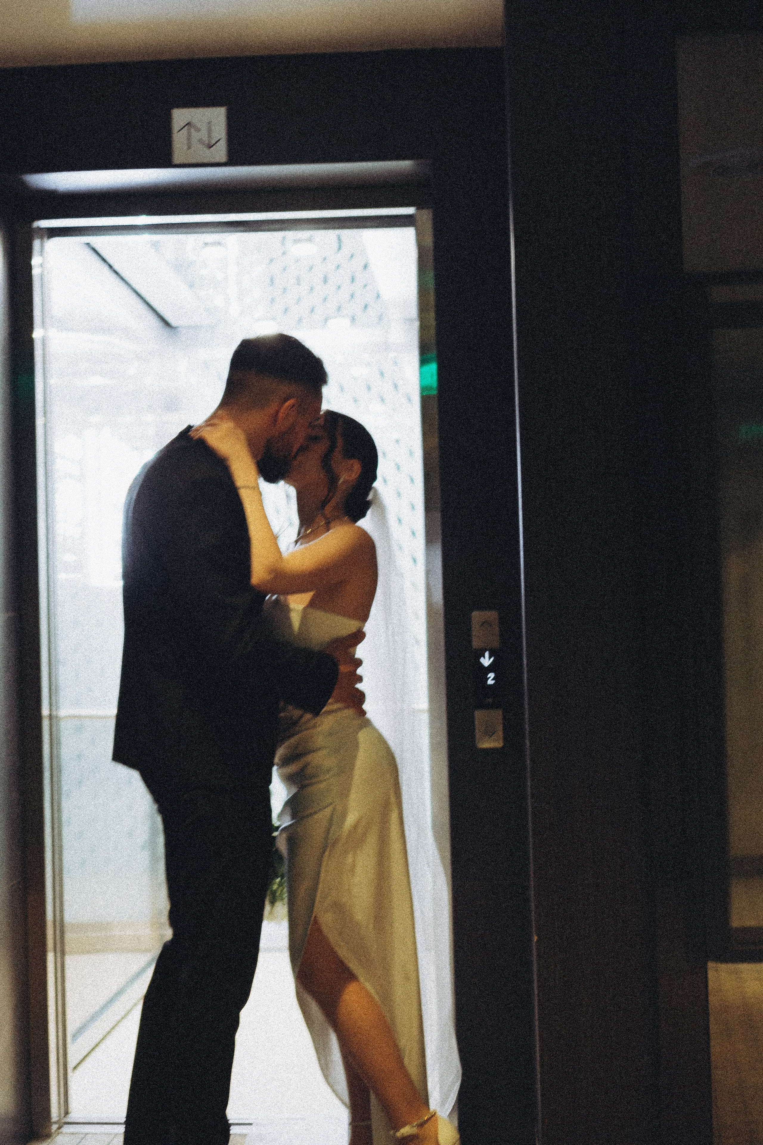 СВАДЕБНАЯ СЬЕМКА СБОРОВ ЖЕНИХА И НЕВЕСТЫ В ОТЕЛЕ И ТАКЖЕ ФОТОСЕССИИЯ В ОТЕЛЕЕ МЕГАПОЛИС БРЯНСК. Профессиональный фотограф, Санкт-Петербург — Виктория Богомолова