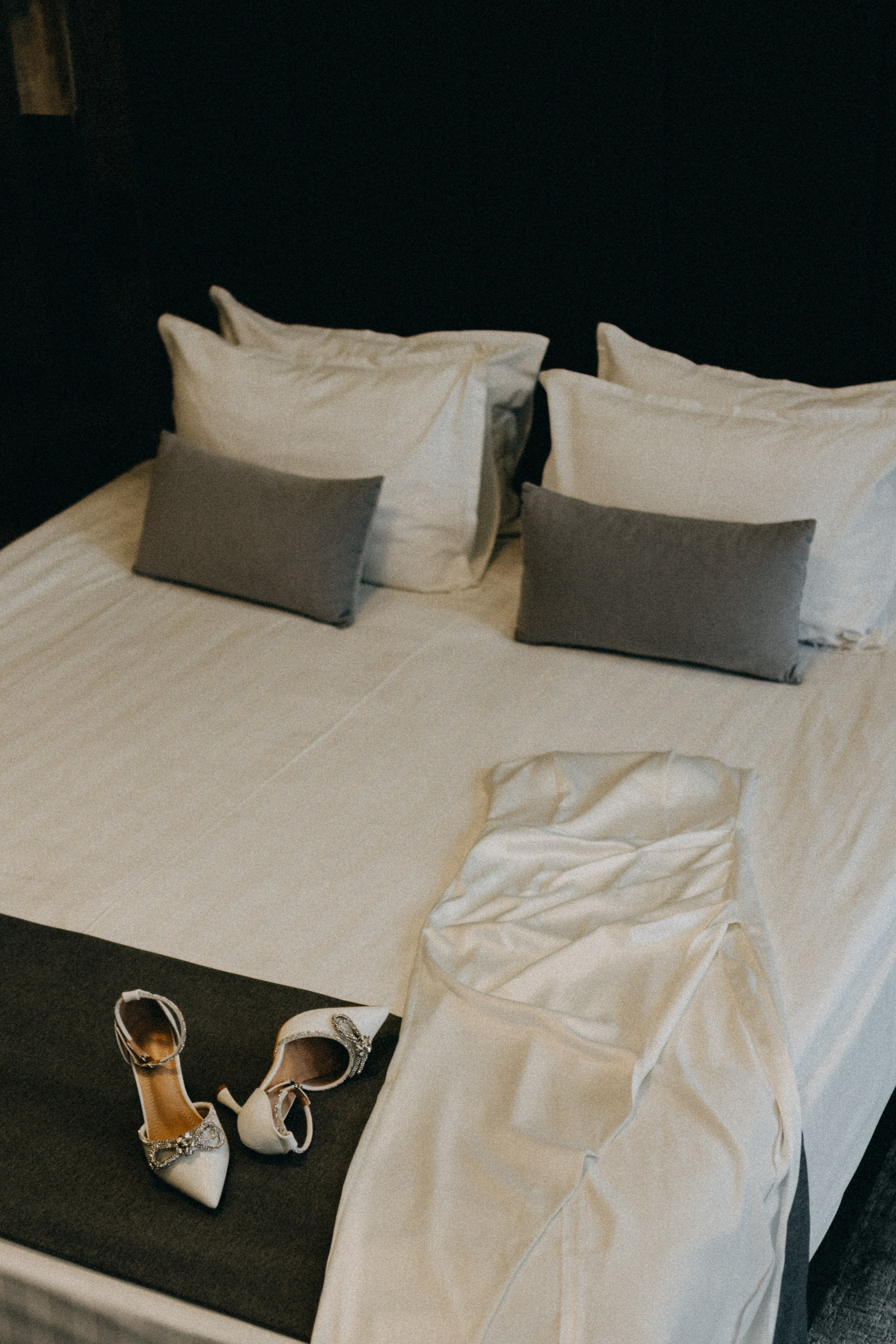 СВАДЕБНАЯ СЬЕМКА СБОРОВ ЖЕНИХА И НЕВЕСТЫ В ОТЕЛЕ И ТАКЖЕ ФОТОСЕССИИЯ В ОТЕЛЕЕ МЕГАПОЛИС БРЯНСК. Профессиональный фотограф, Санкт-Петербург — Виктория Богомолова