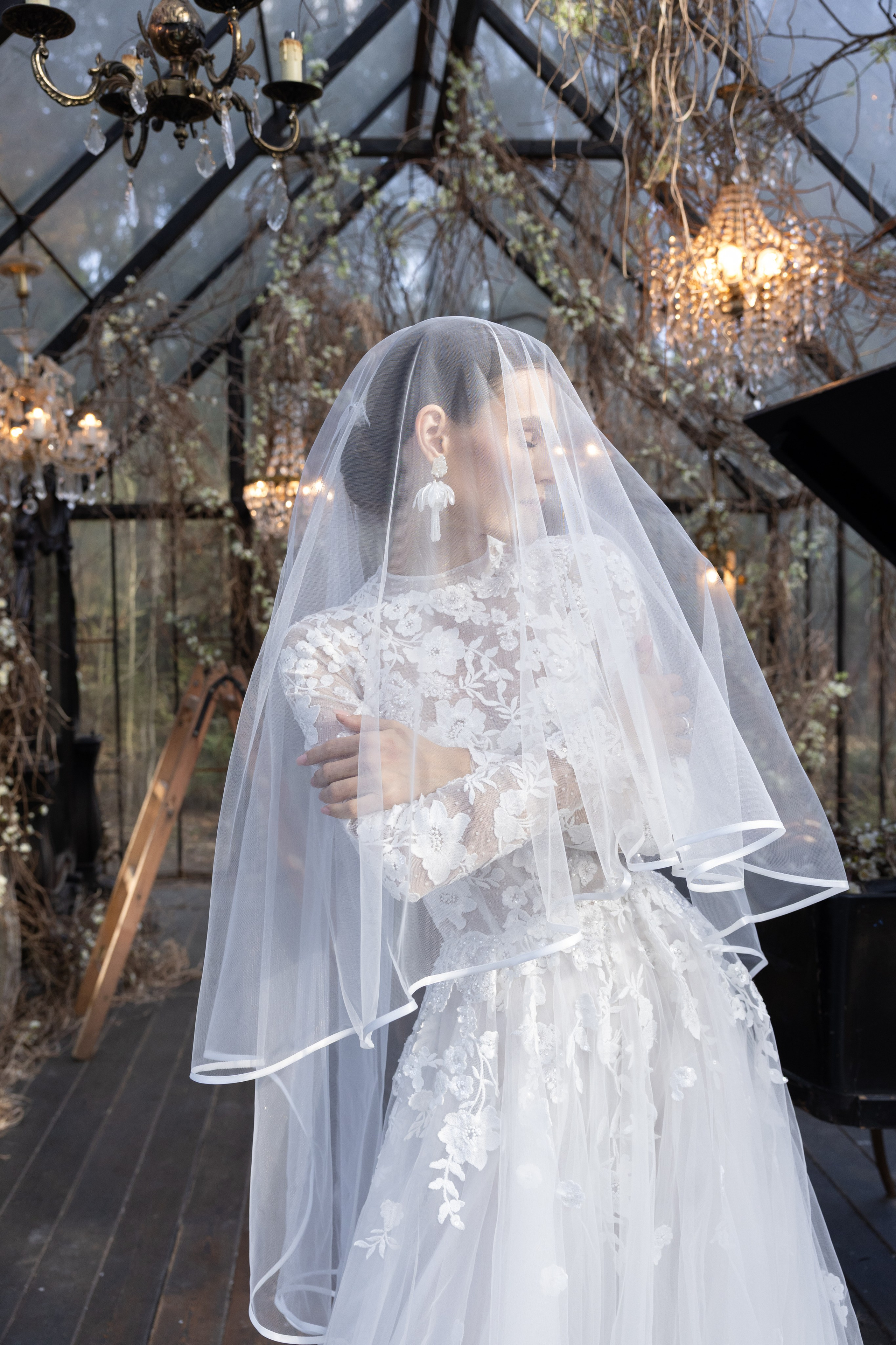 Серафима и Алексей в оранжерее. Свадебный и портретный фотограф в Москве Мария Кравченко