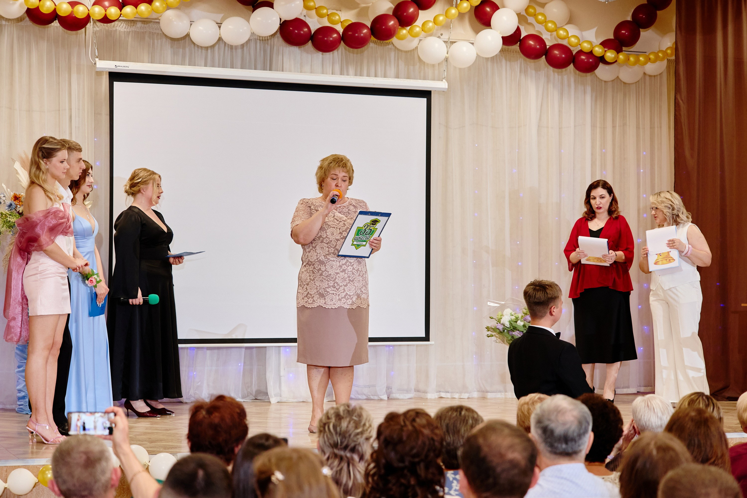 Выпускной 35 Сош. Фотограф Выпускные альбомы Таганрог Сергей Коробченко