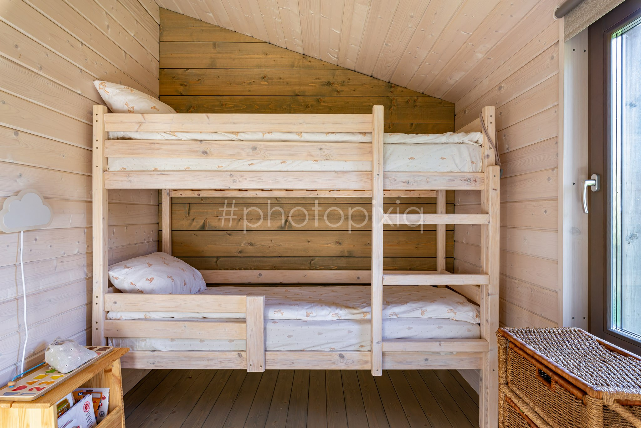 Съёмка загородного дома в КП Романовский Парк для сдачи в аренду. Интерьерная съёмка и виртуальные туры — Интерьерный фотограф Кузнецов Сергей (photopixiq)