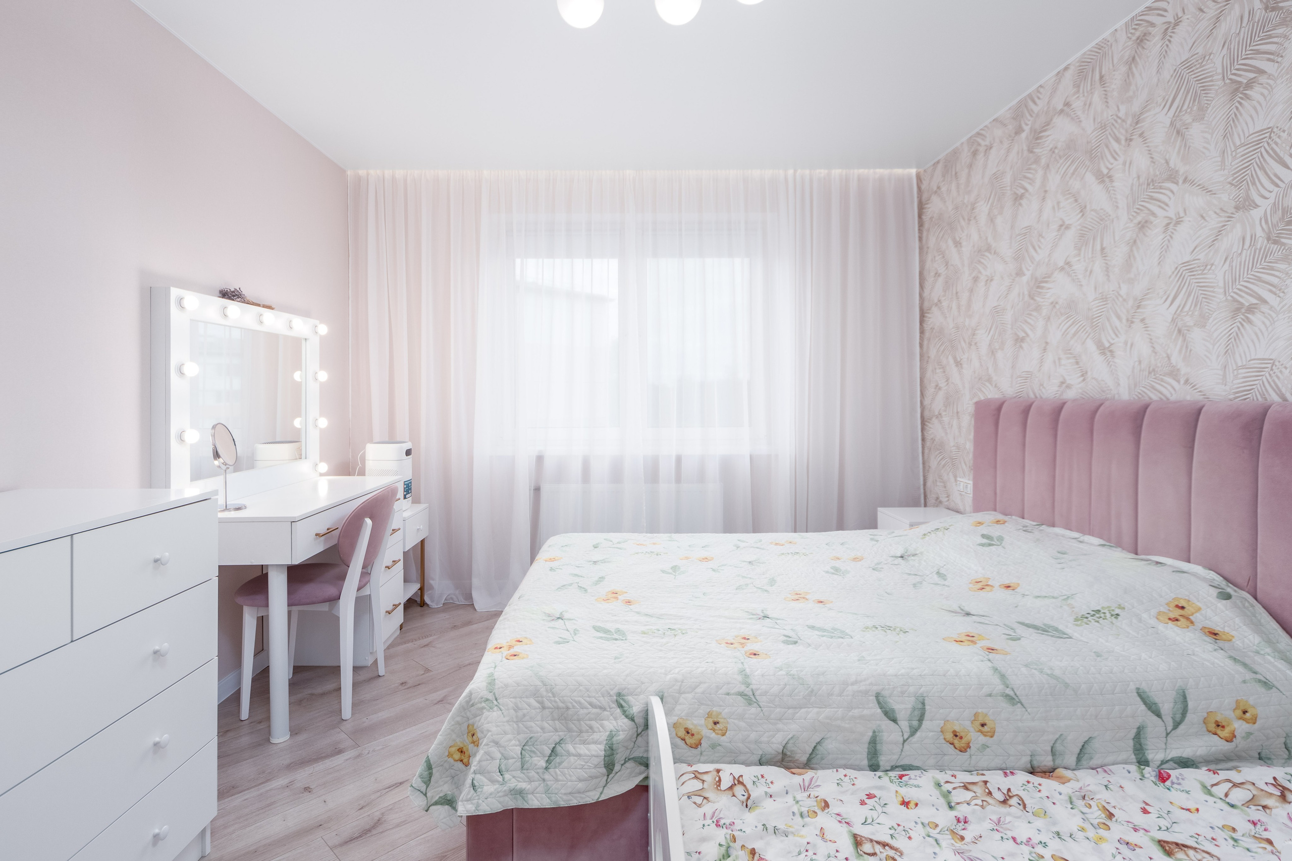 Фотограф Sakavita Media - интерьерспальни в квартире в Прилуках