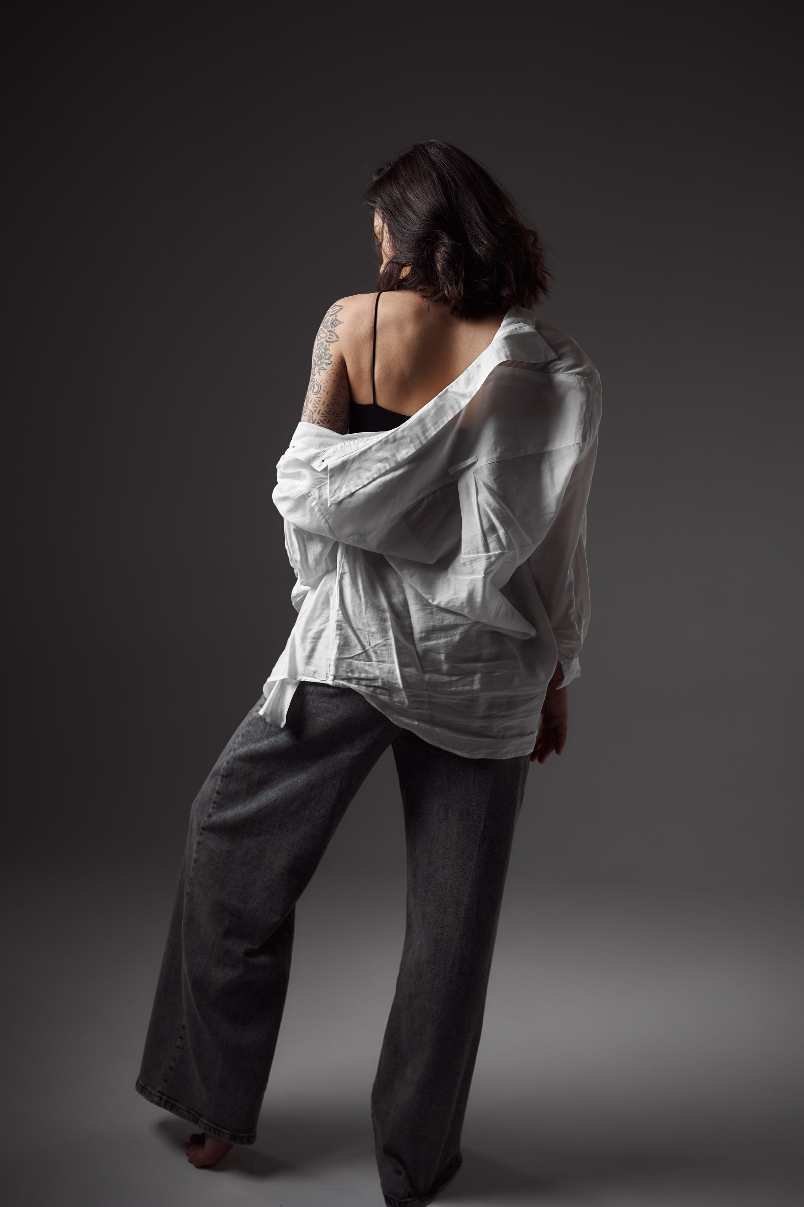 Фотосессия в студии по отличной цене. Студийный фотограф Евгений Опарин