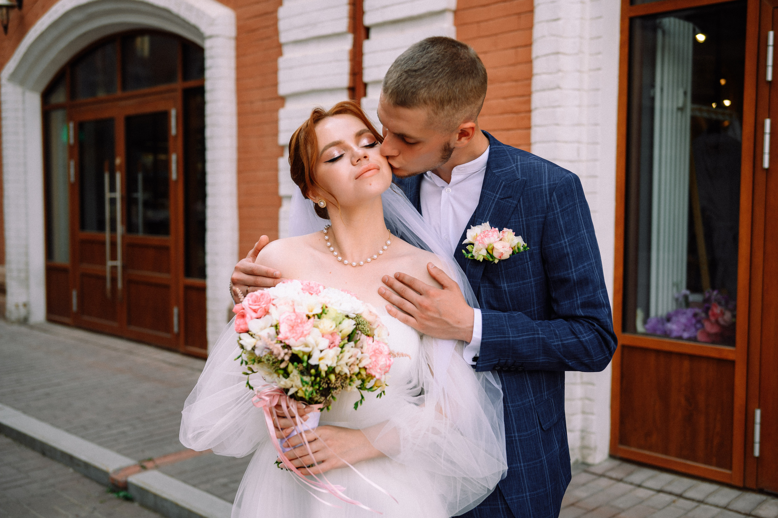 Свадебный день Анастасии и Виталия. Фотограф о любви в Перми Елена Кузовлева