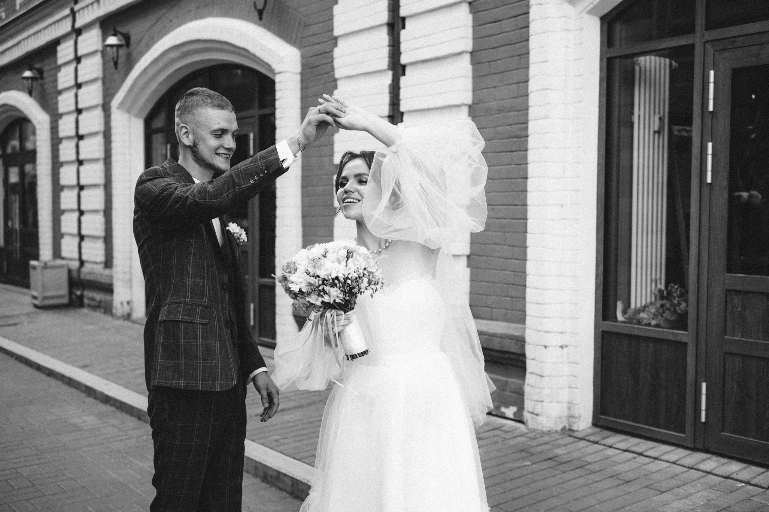 Свадебный день Анастасии и Виталия. Фотограф о любви в Перми Елена Кузовлева