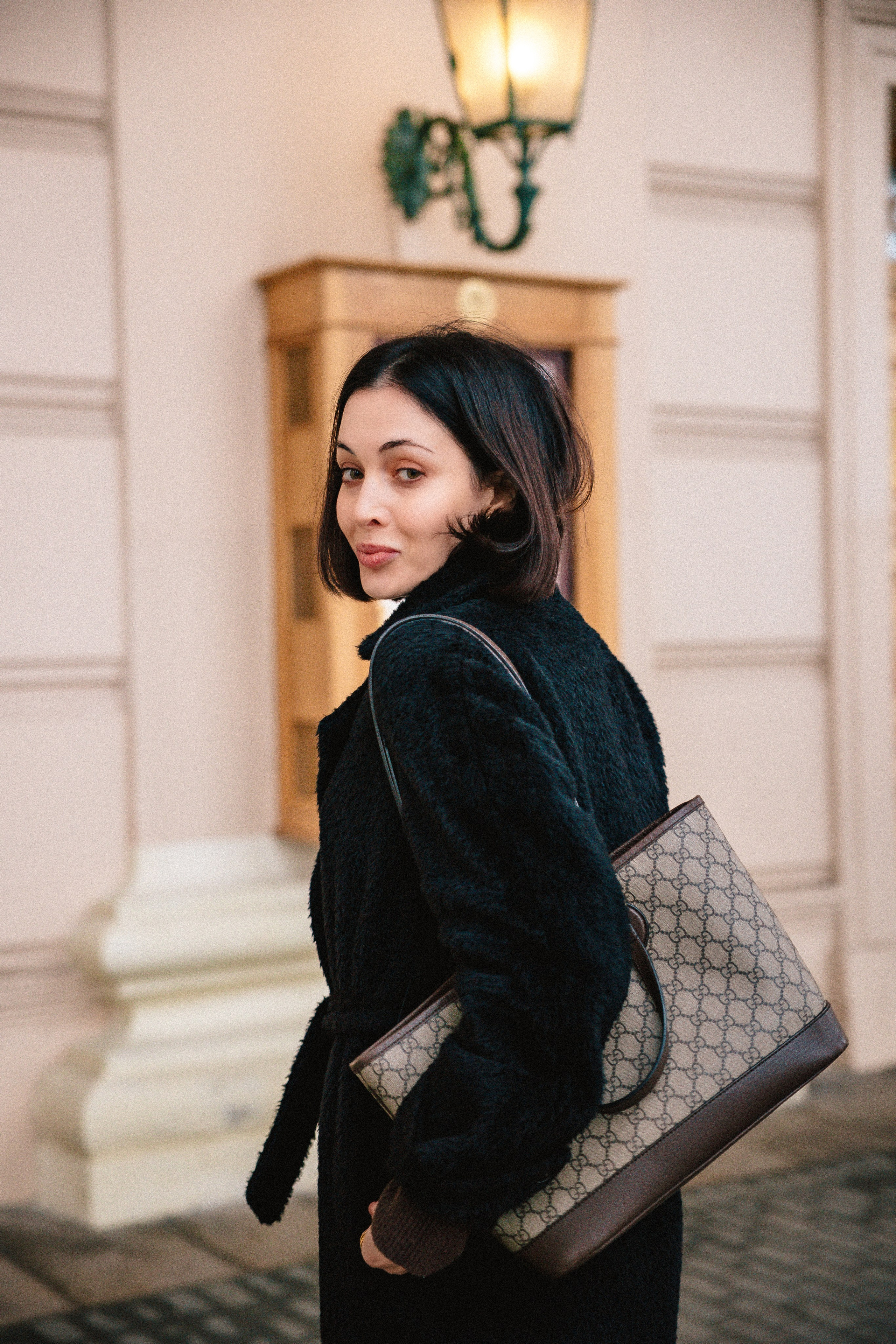 ОЛЯ. Я фотограф из Москвы к Вашим услугам