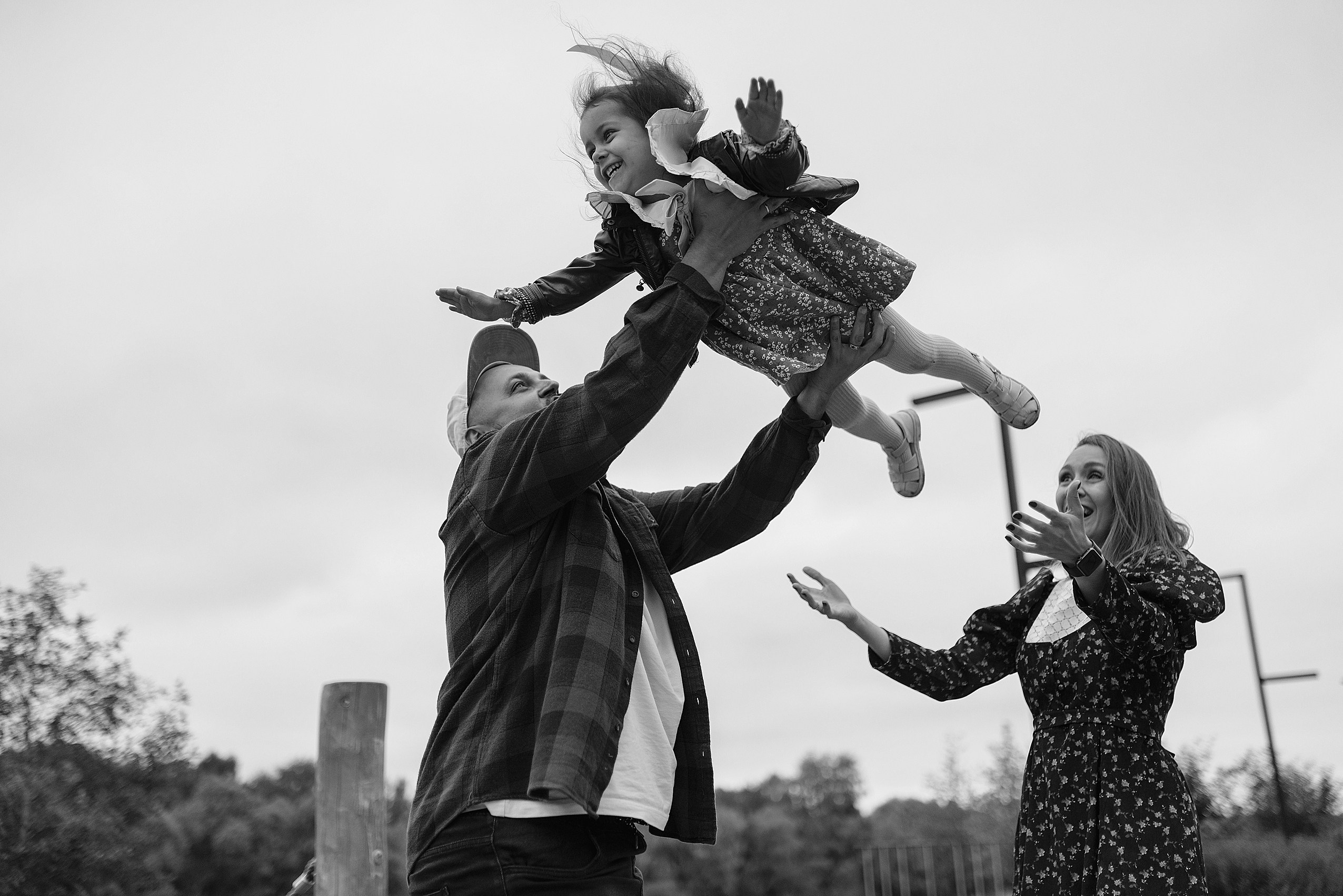 Городская семейная фотосессия. Семейный фотограф Дарья Едапина Новосибирск. Фотограф Дарья Едапина Новосибирск