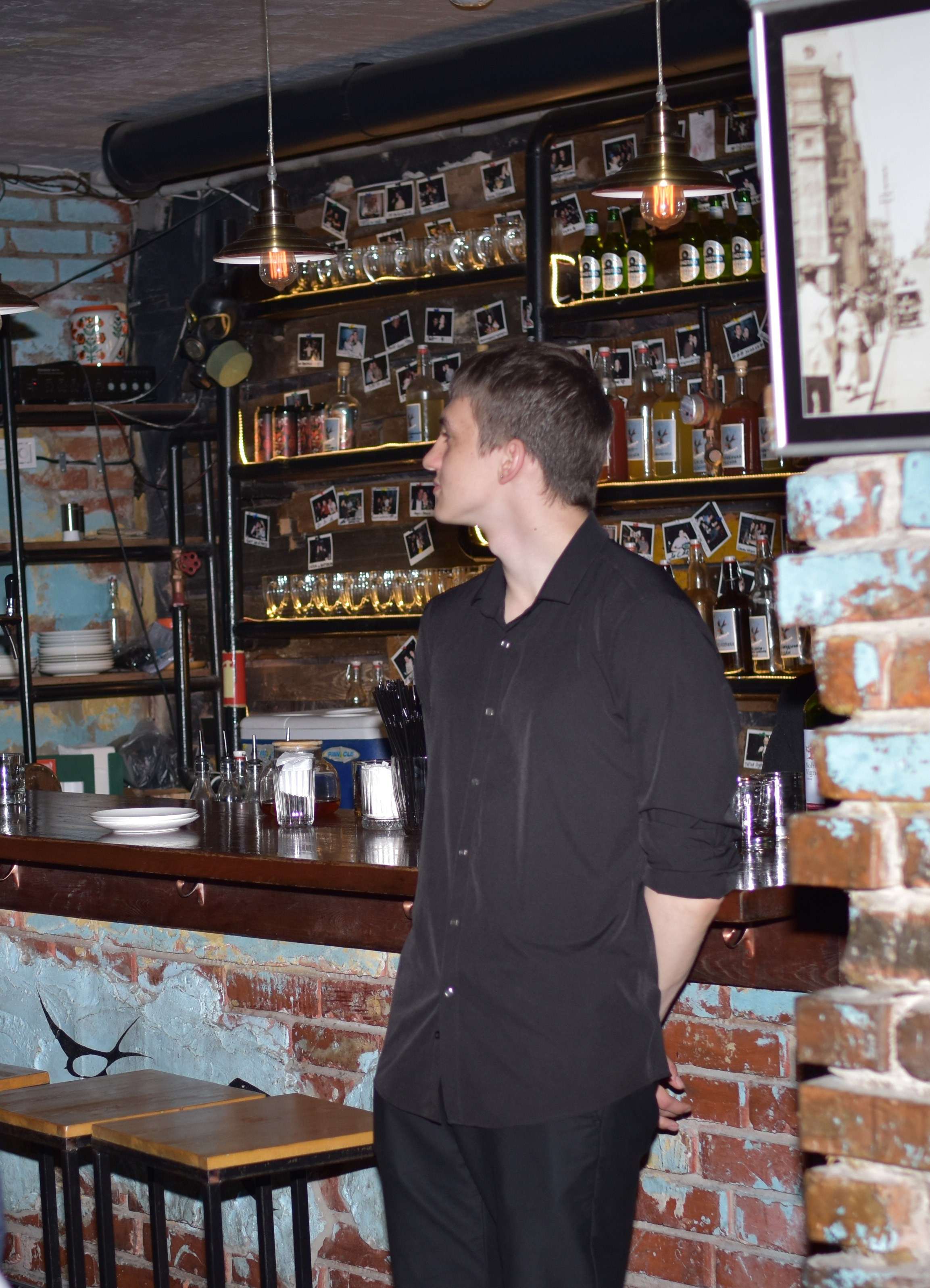 Hard Rock Cafe — Торжественный праздник дня рождения. Фотограф Владивосток (художественный портрет, празднование, торжество, мероприятие, фотопрогулка)