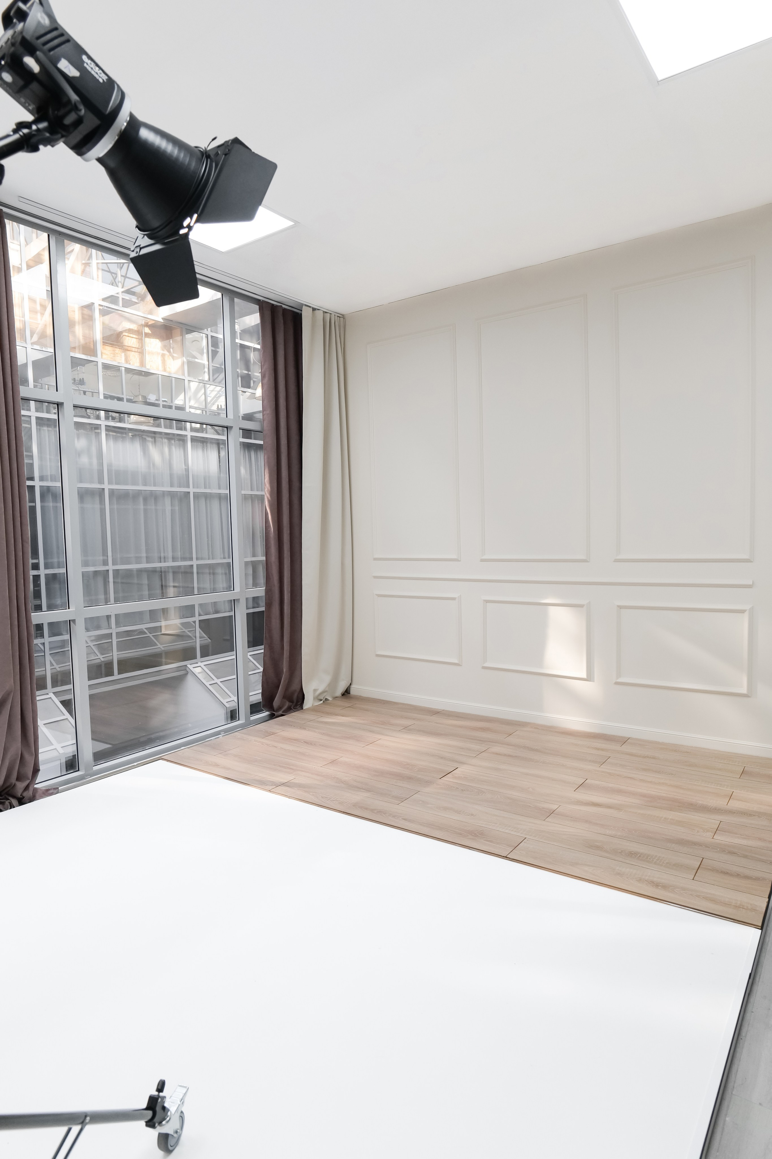 PURE PHOTO STUDIO Аренда фотостудии с циклорамой в Москве. Фотограф в Москве Ксения Насокина