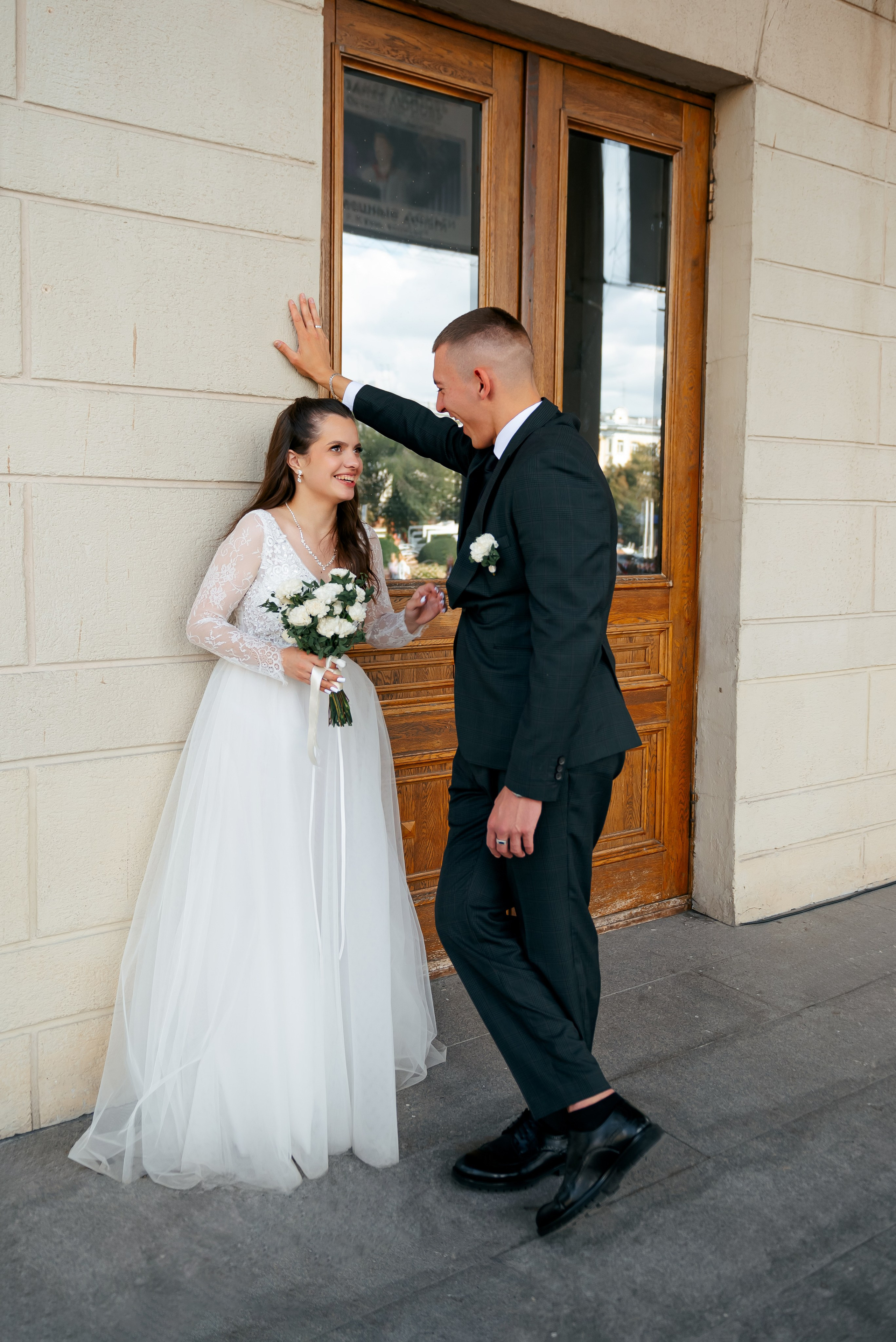 Свадебная фотосессия возле КУЗГТУ в г. Кемерово