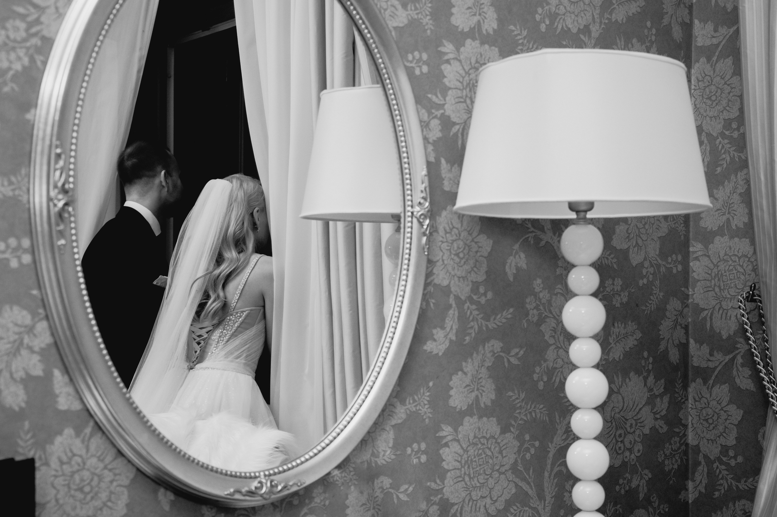 Свадебная фотосессия в Radisson Collection Hotel мск. Свадебный и портретный фотограф в Москве Жердев Даниил