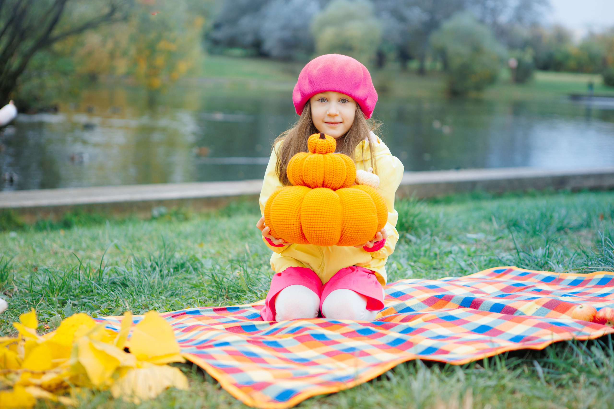 Семейная осенняя фотосессия в парке. Фотограф для вас и вашего бизнеса в Москве Альбина Никифоров