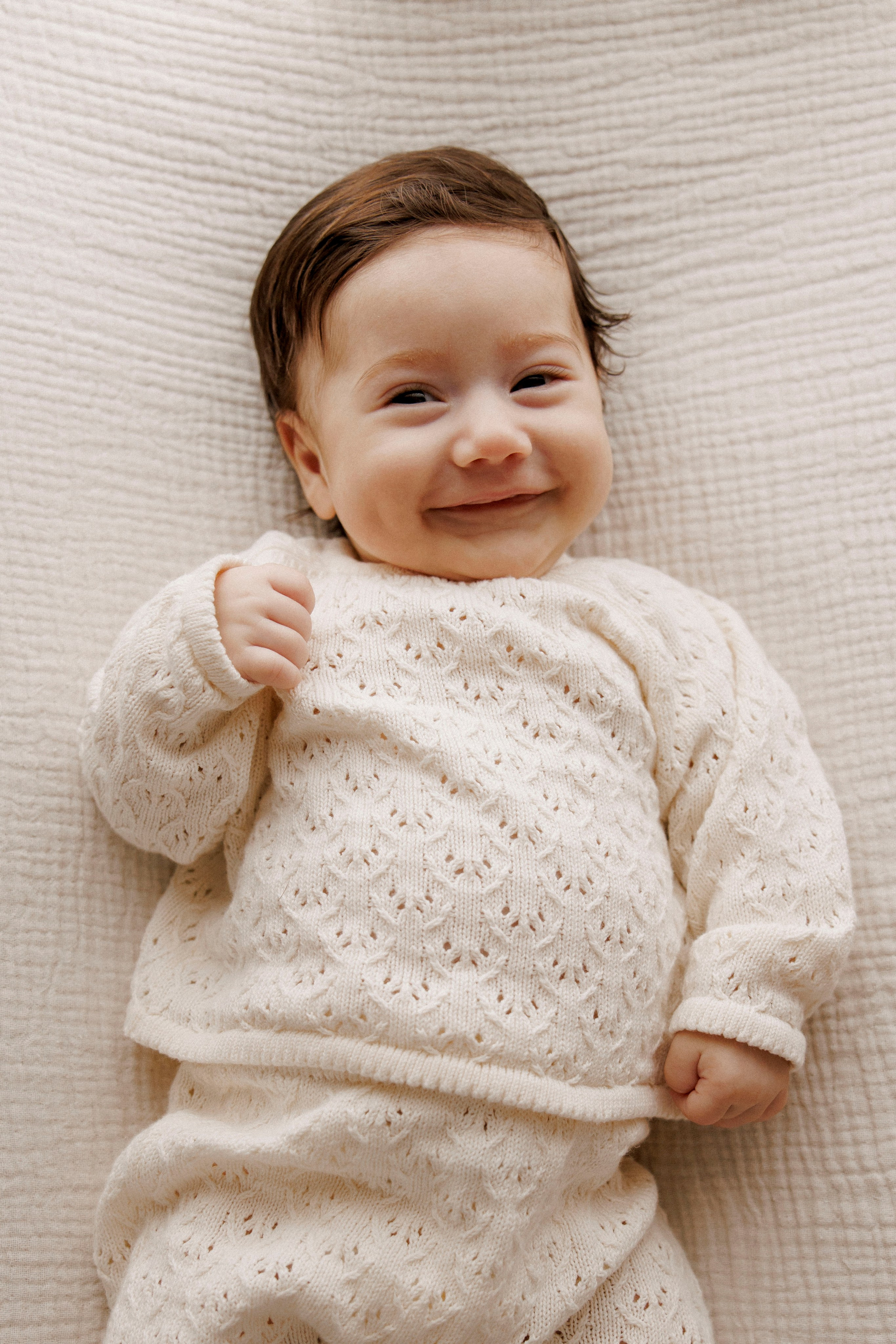 New born family photoshoot at home. Wedding and family photographer