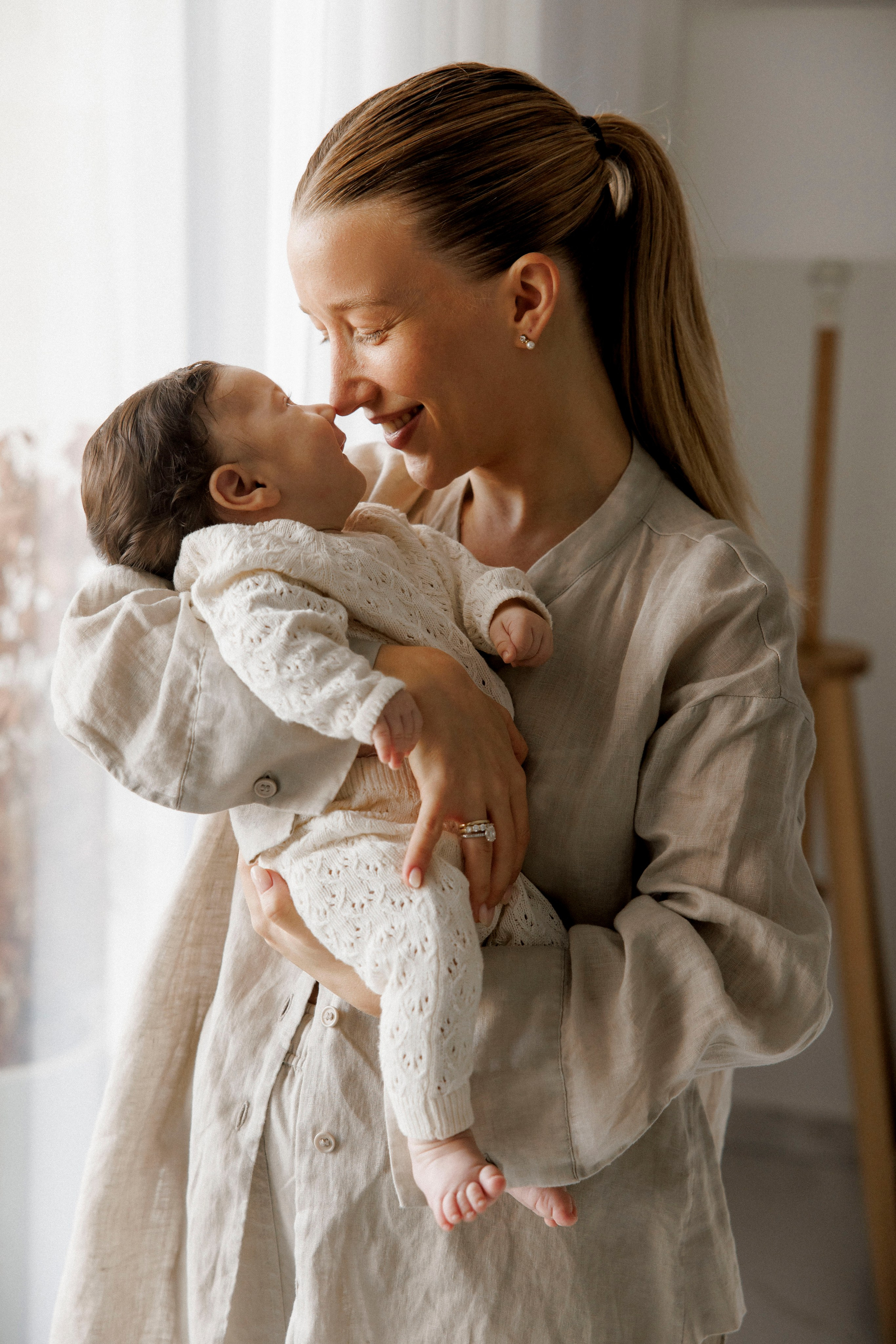 New born family photoshoot at home. Wedding and family photographer