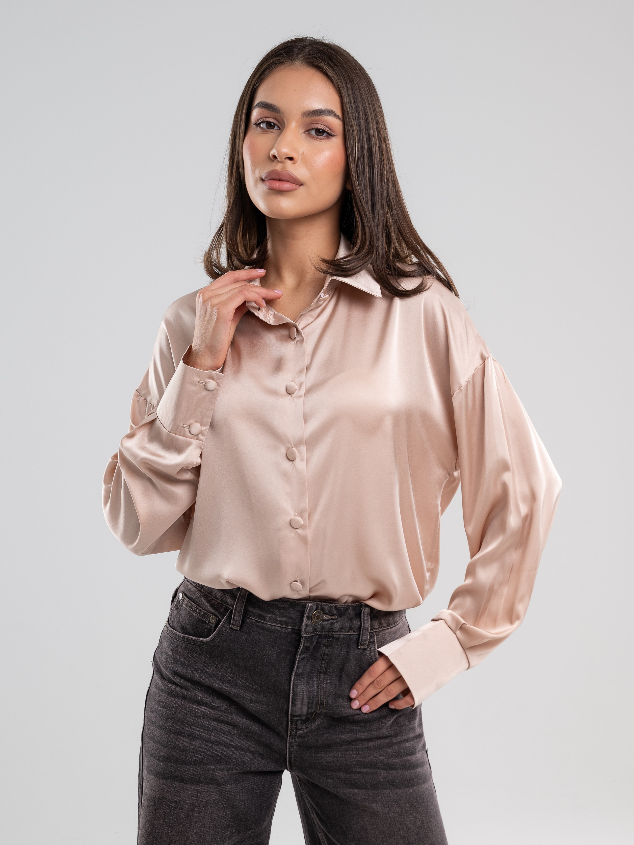 Атласные рубашки. Предметный фотограф, фото для маркетплейсов Пятигорск, КМВ