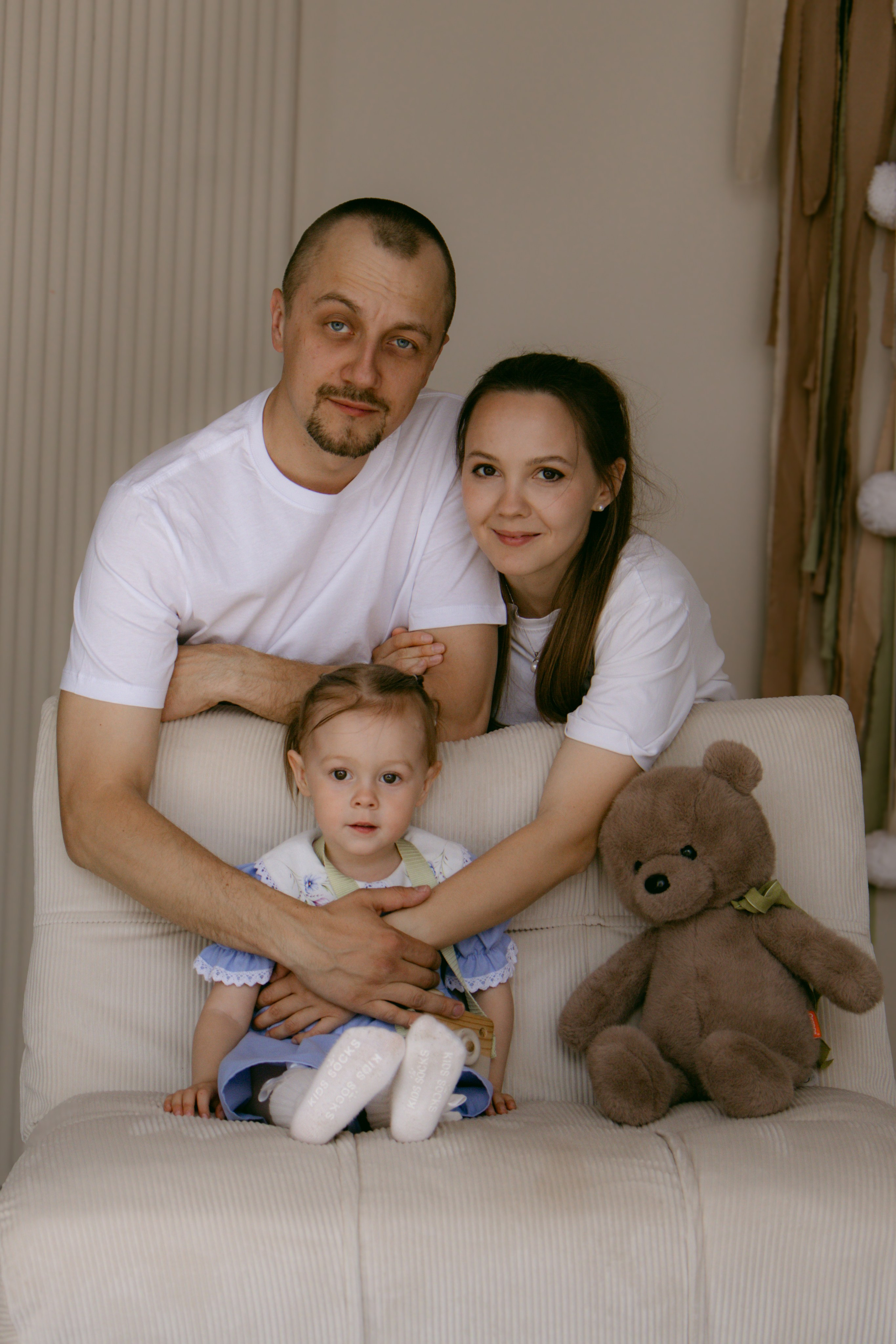 Семейная фотосессия в студии