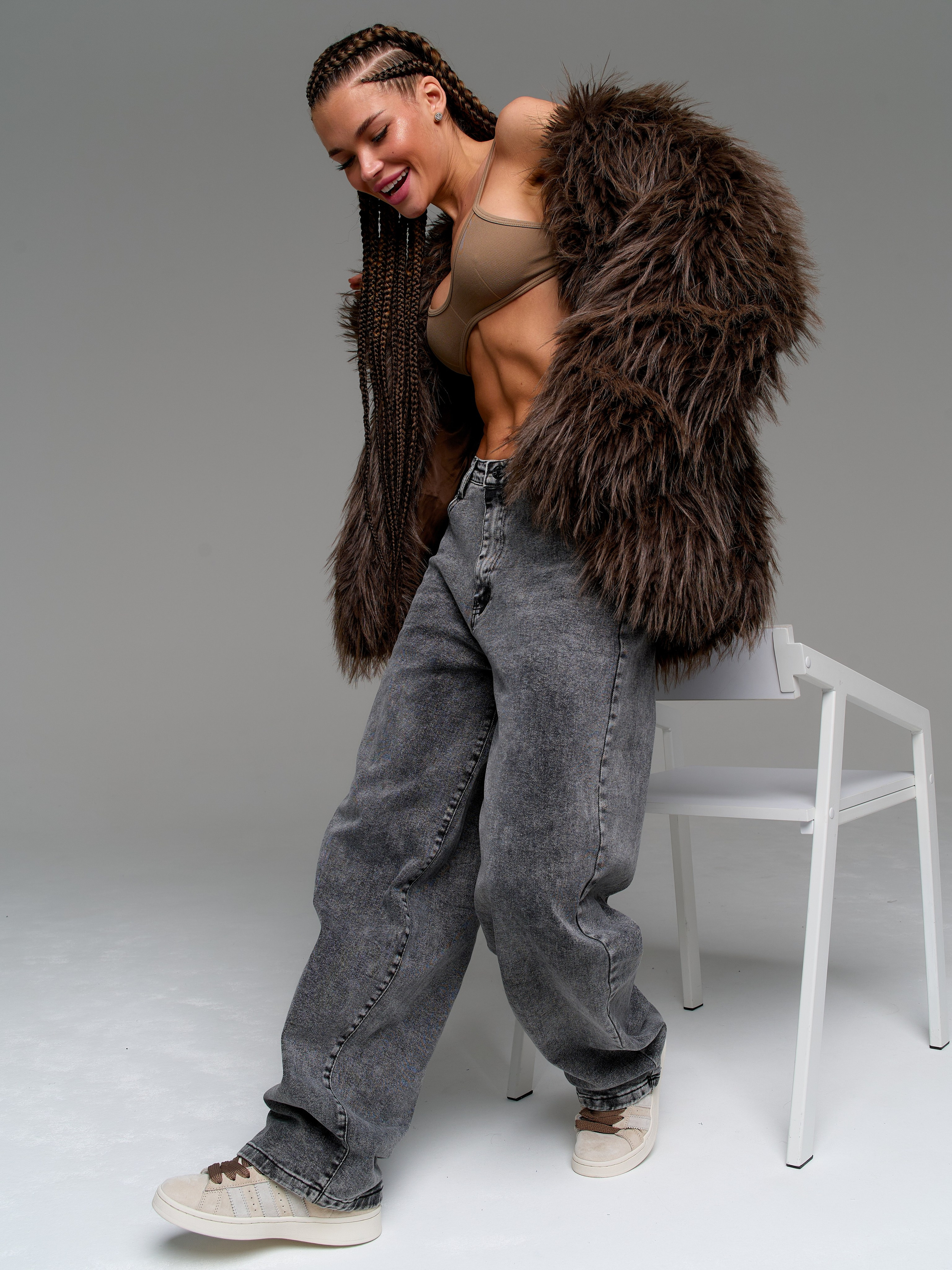 Джинсы. Фотограф для маркетплейсов в Москве