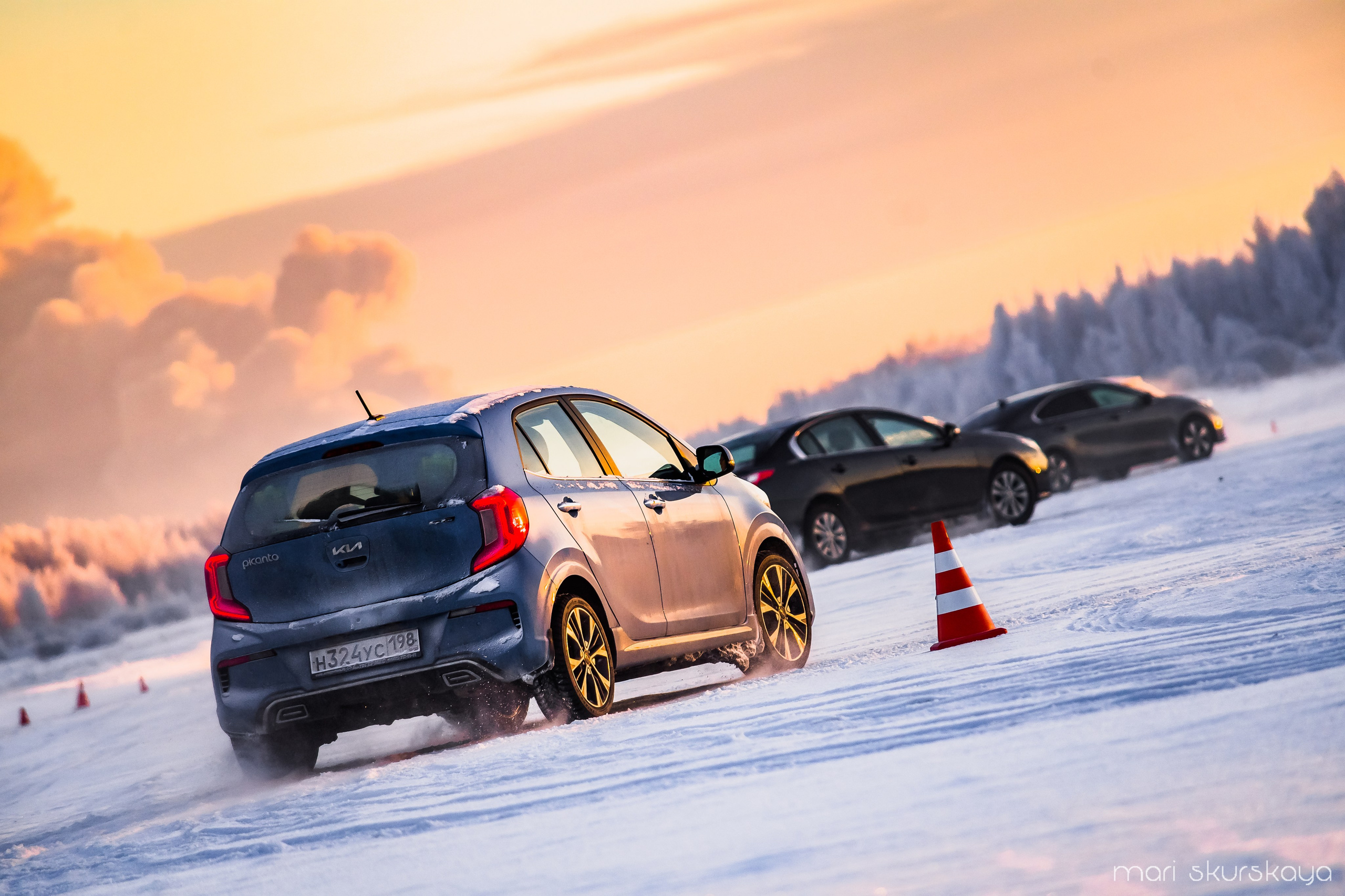 Контраварийная практика вождения автомобиля. Мотофотограф в Санкт-Петербурге Мария Скурская