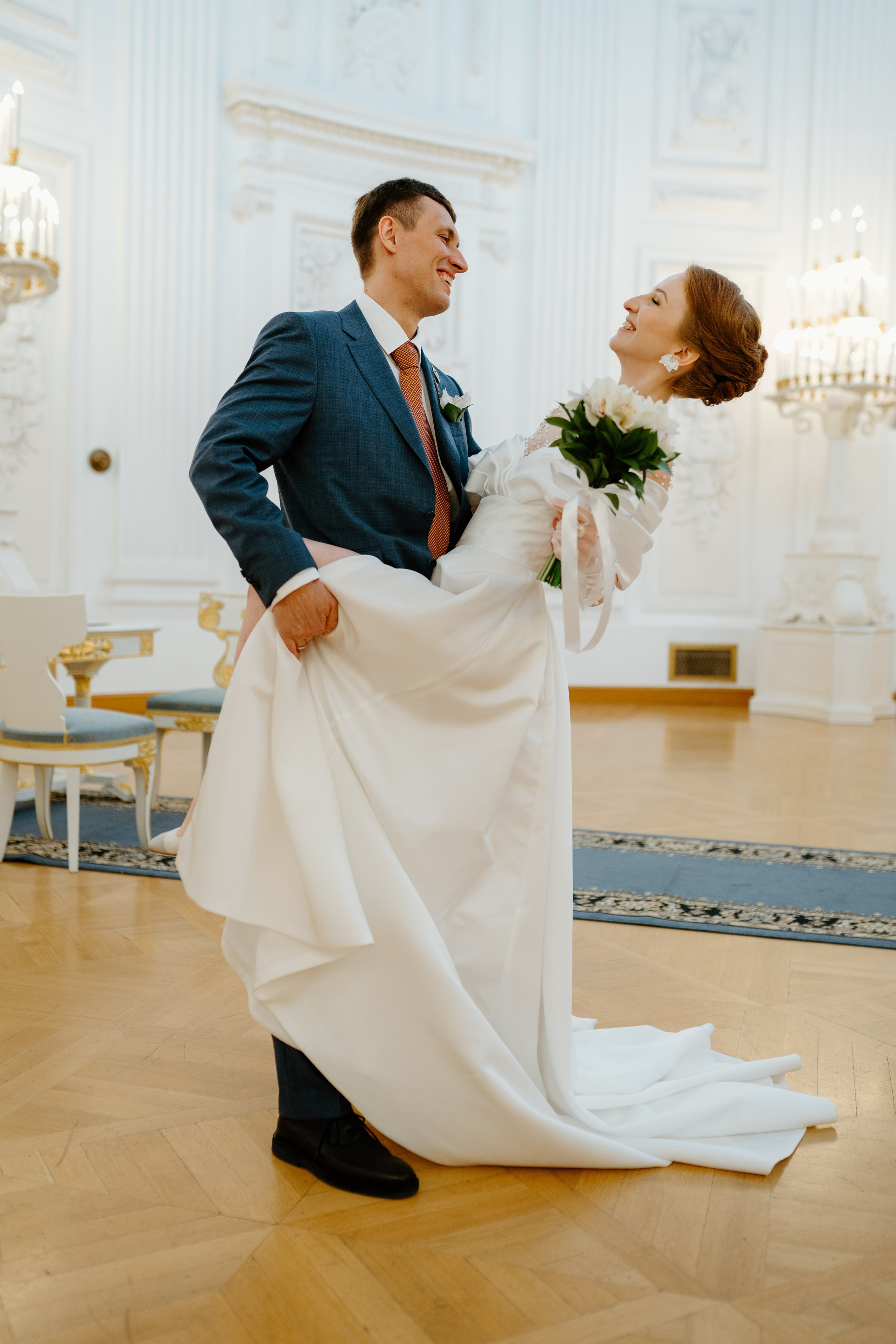 Michail & Maya. Я занимаюсь событийной, свадебной, товарной, студийной… фотографией