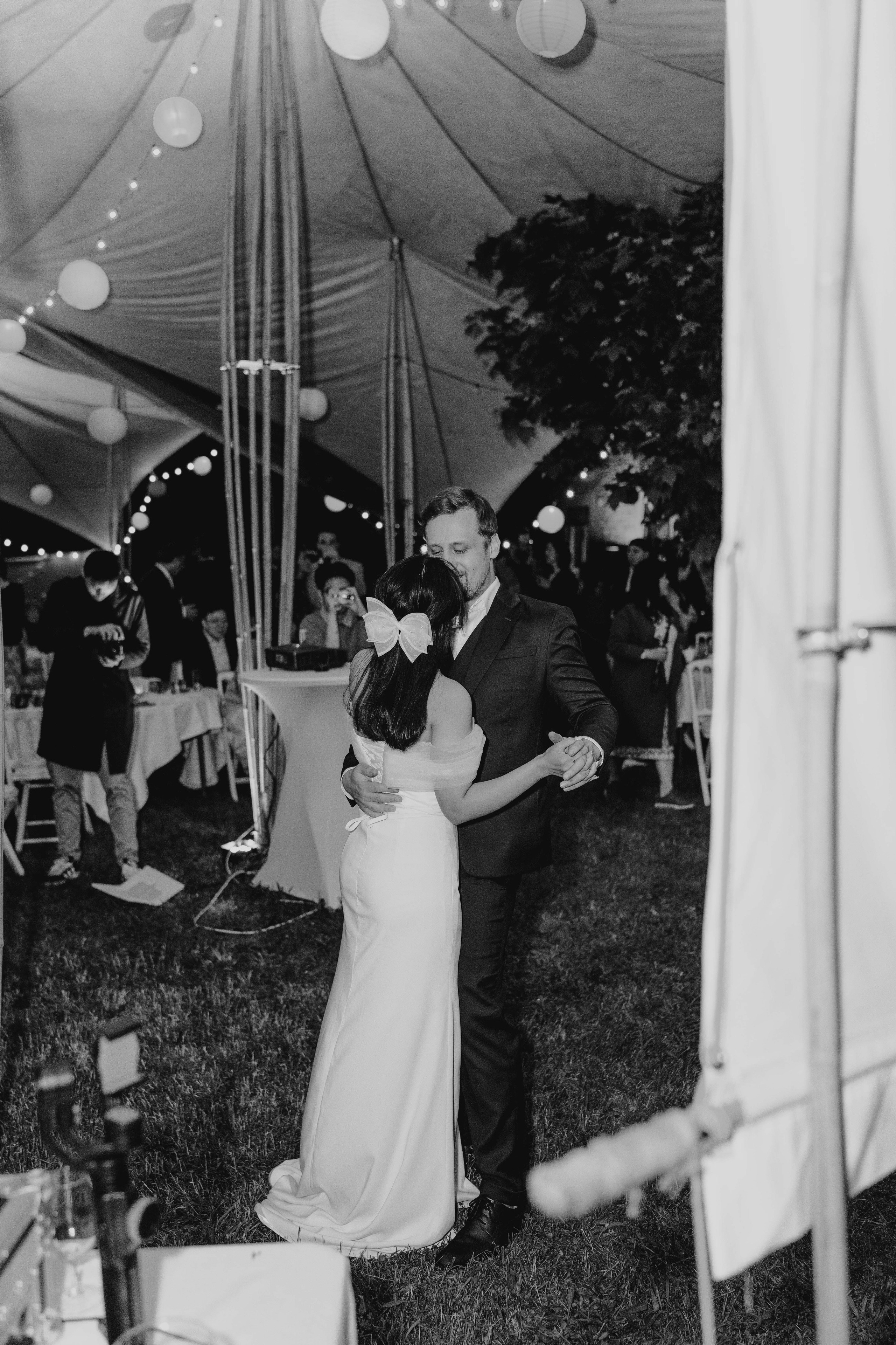 Nhi & Samuel | courtyard. Photographe de Mariage Professionnelle — Genève & Suisse Romande | Tanya Creator