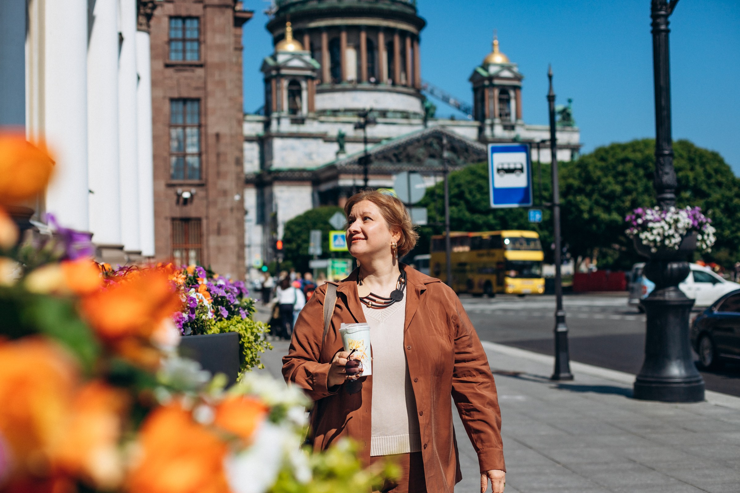 Катерина в июне. Фотопрогулка в Петербурге. Индивидуальный и семейный фотограф в Санкт-Петербурге