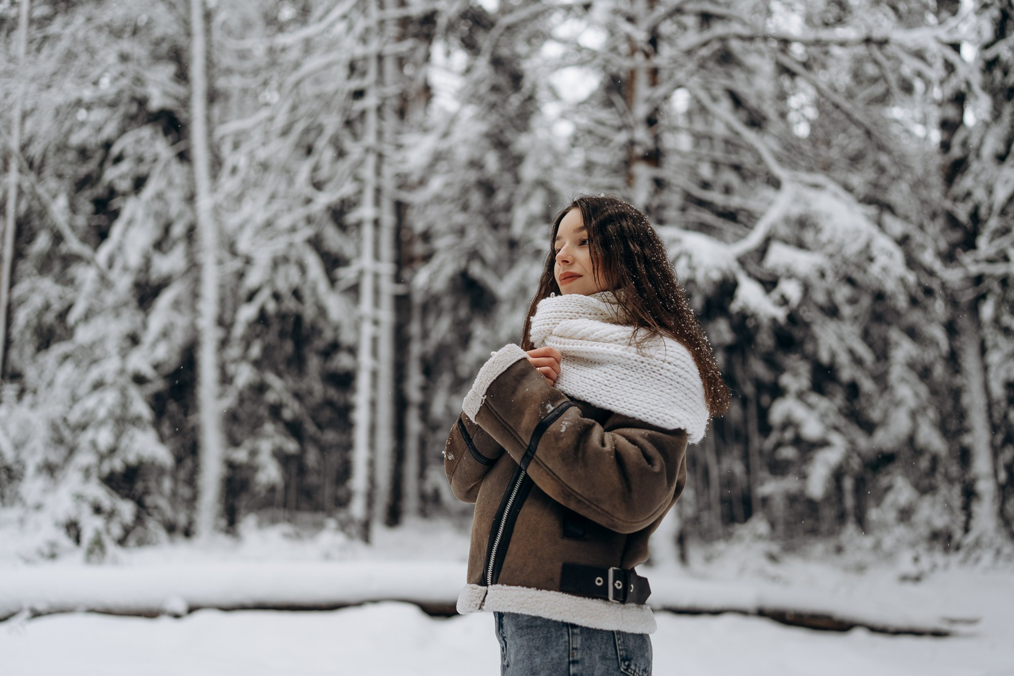 Зимняя фотосессия для девушки с собакой. Свадебный и репортажный фотограф в Ярославле Евгений Сальников
