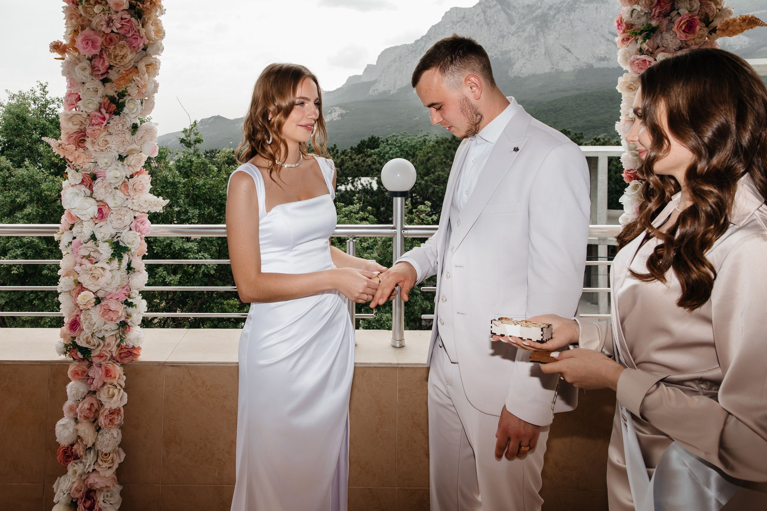 Весенняя Гаспра, Вилла Танго. Анонс свадьбы Максима и Дианы. Свадебный фотограф в Крыму и Севастополе Ольга Баскакова