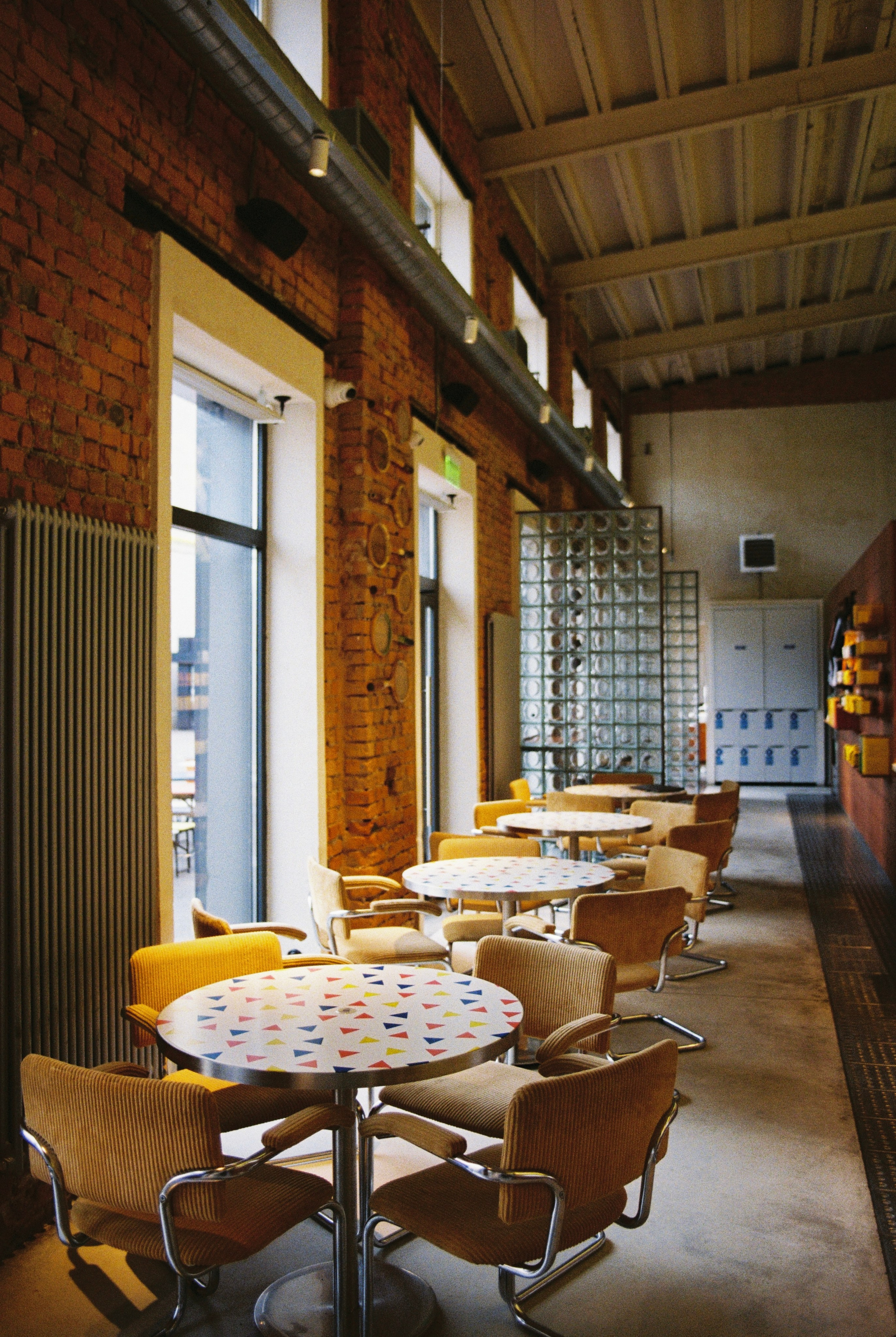 Start cafe. Tatiana Darina — film photographer in St. Petersburg