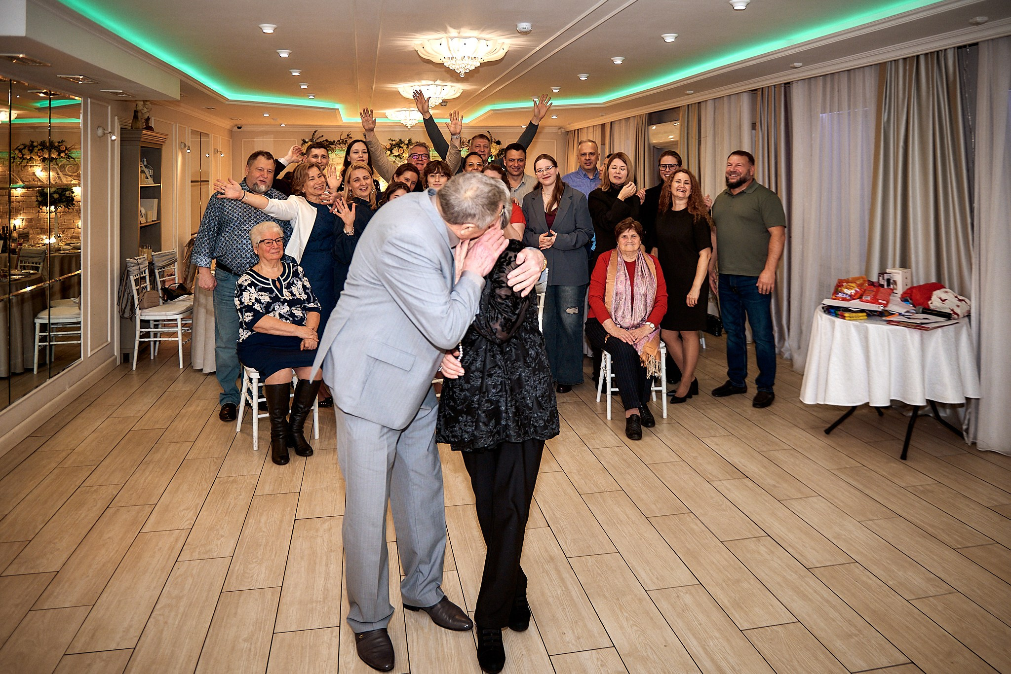 55 лет 💕. Свадебный фотограф, видеограф, рилсмейкер в Санкт-Петербурге и Москве