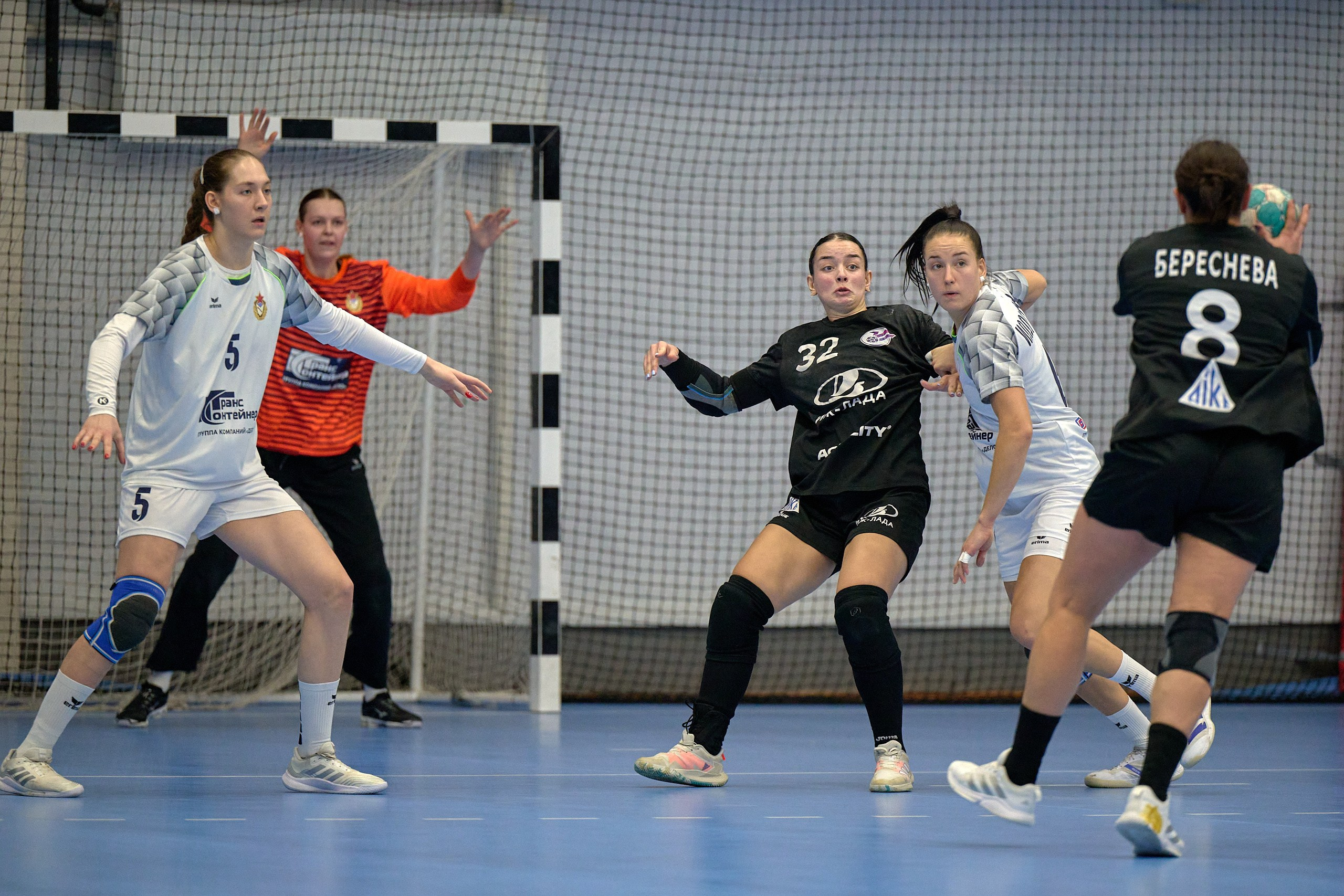 Гандбол. OLIMPBET Суперлига. «Университет» — «ЦСКА». Спортивный репортажный фотограф в Ижевске Сергей Мерзляков