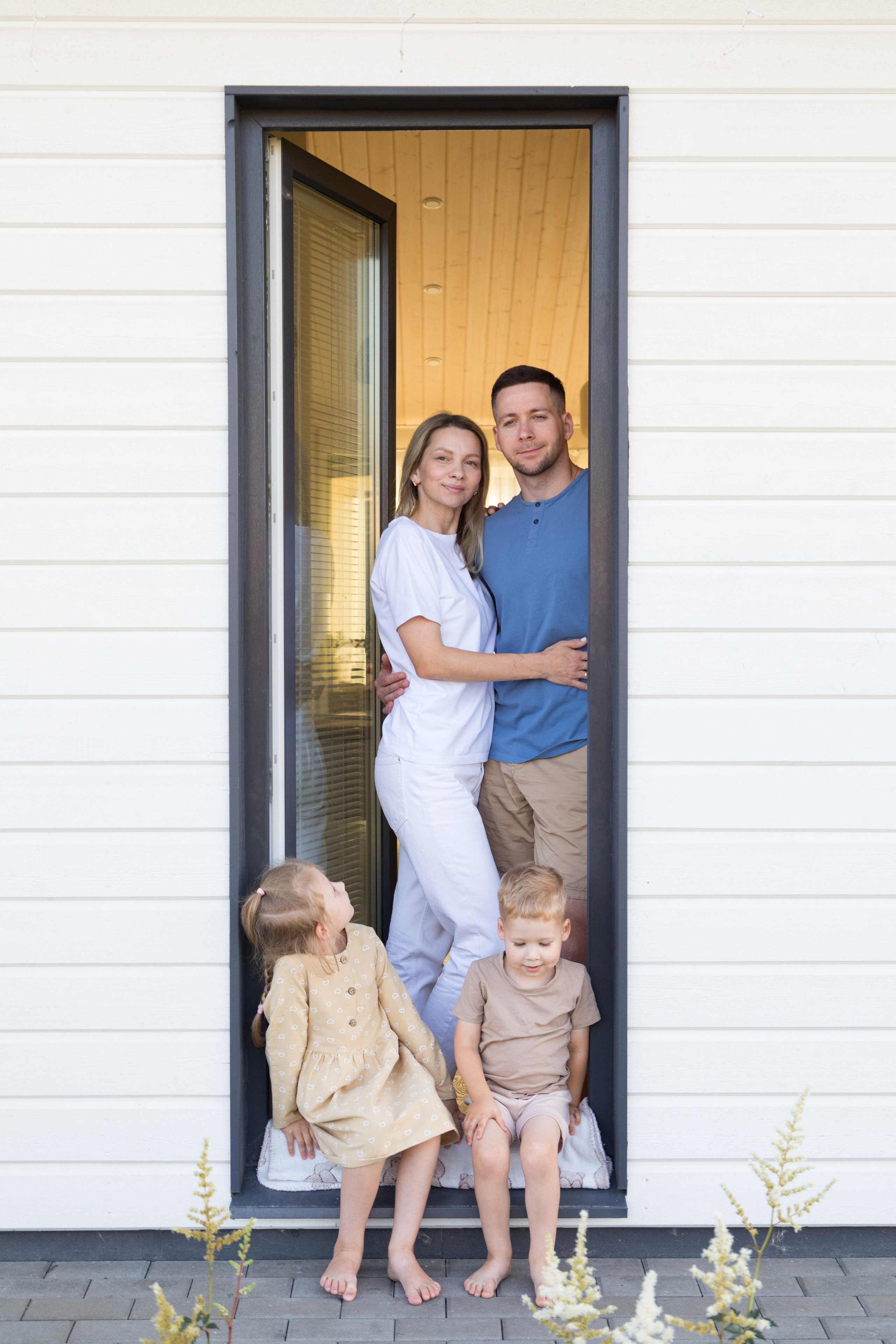 Семейная фотосессия дома. Детский и контент фотограф Надя Волкова Санкт-Петербург