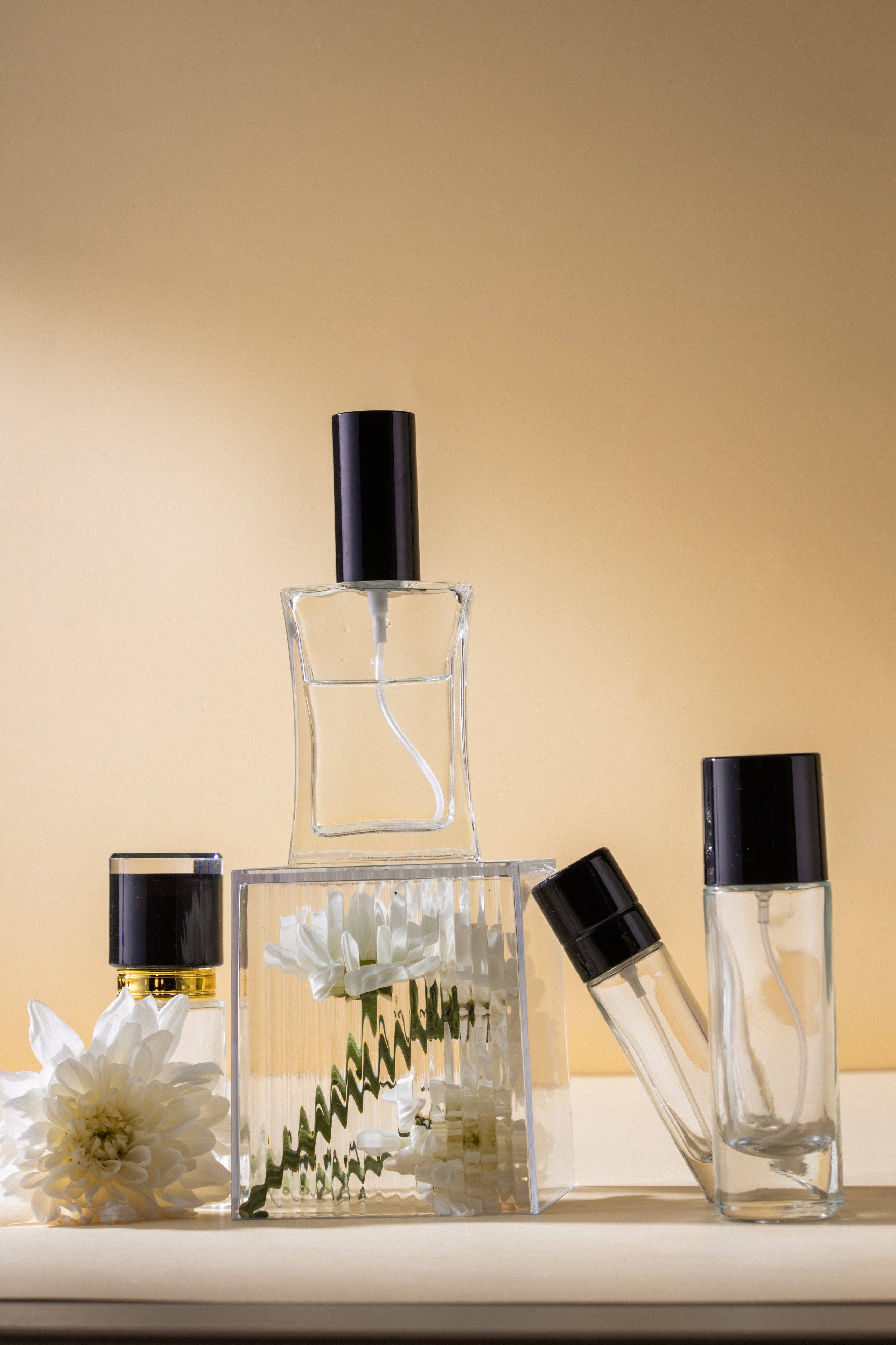 Parfum. Свадебный и студийный фотограф в Алматы Ильяс Кырбаев