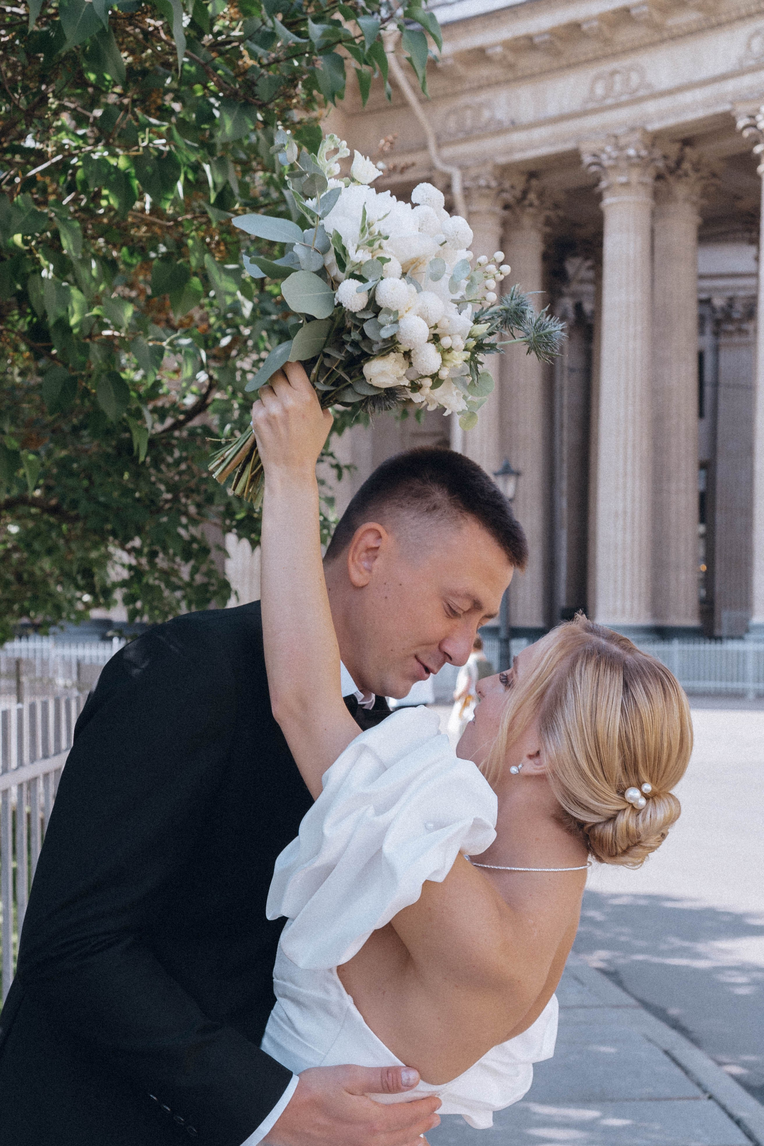 СВАДЕНБНАЯ СЬЕМКА НА КАТЕРЕ ПО КАНАЛАМ САНКТ-ПЕТЕРБУРГА И В АКВАТОРИИ НЕВЫ. Профессиональный фотограф, Санкт-Петербург — Виктория Богомолова