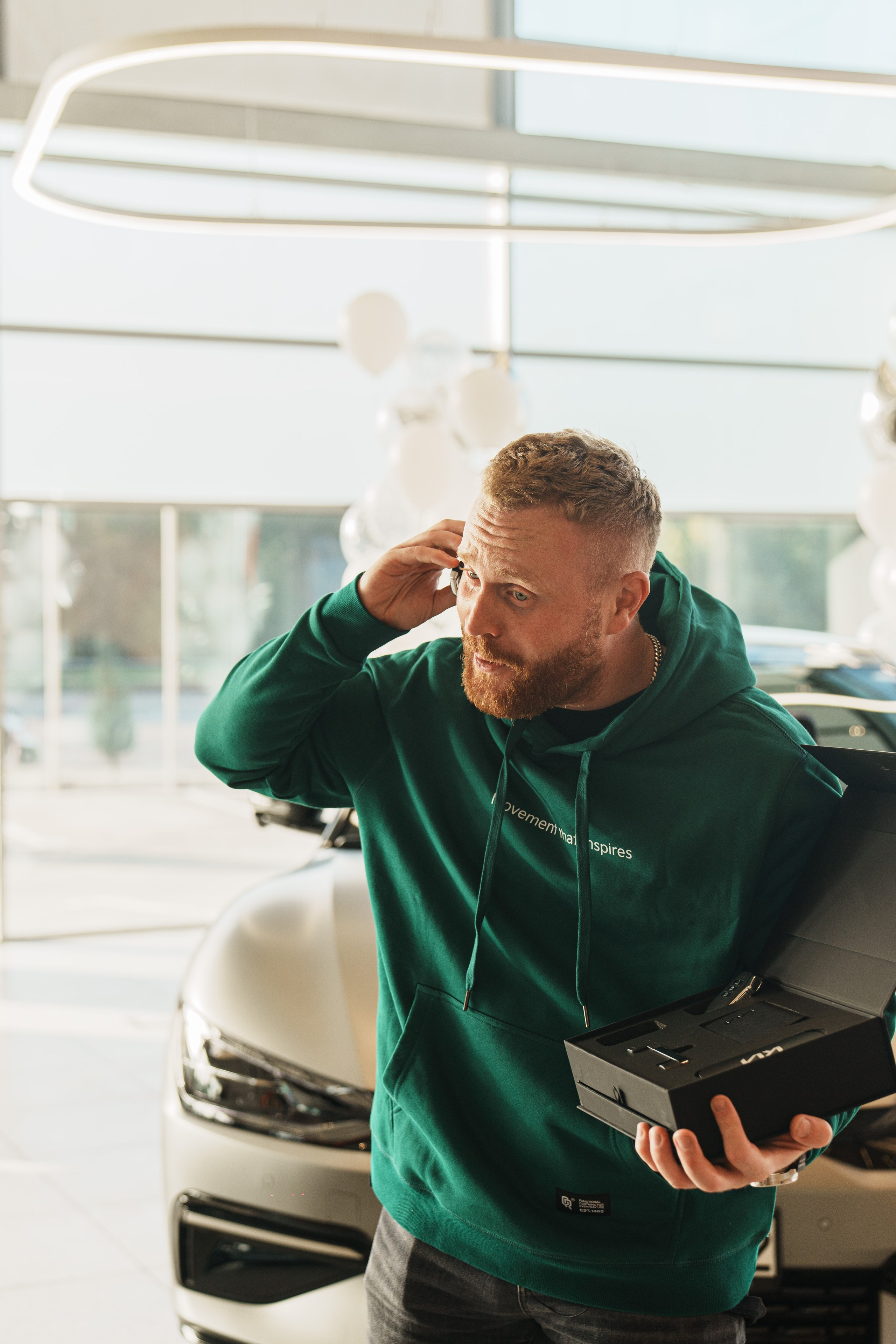 Kia EV6 Вручение Евгений Чебаткову. Фотограф TAULAN_1