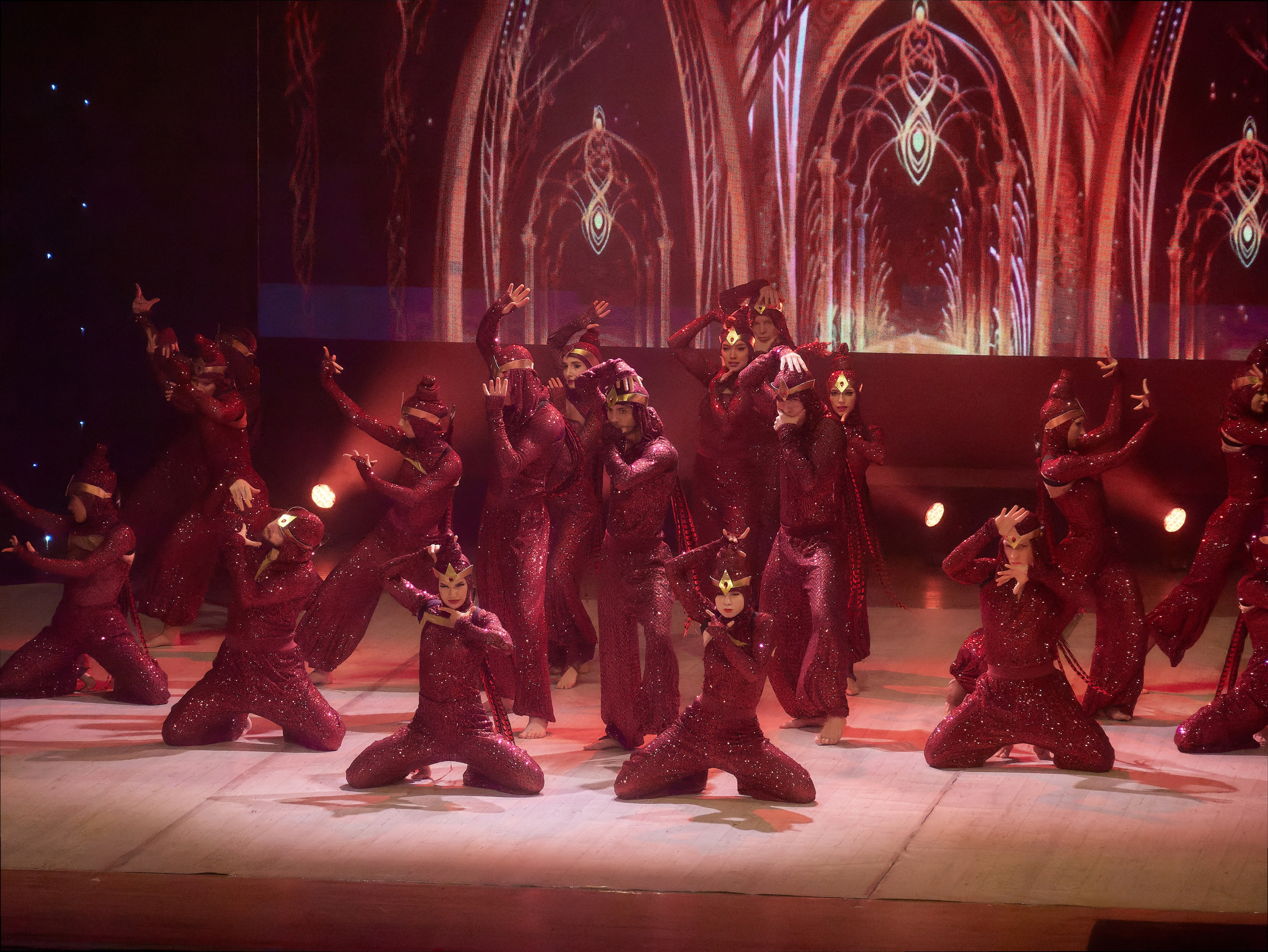 TODES-это уникальный танцевальный мир, вселенная Аллы Духовой!. Семейный и детский фотограф в Междуреченск Олег Бамбульский