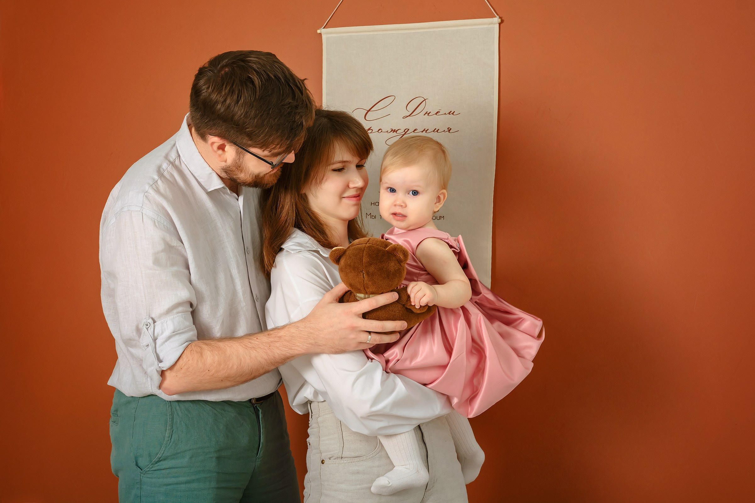 Семейная Экспресс фотосессия в студии. Фотограф Оксана Сафонова г. Тольятти