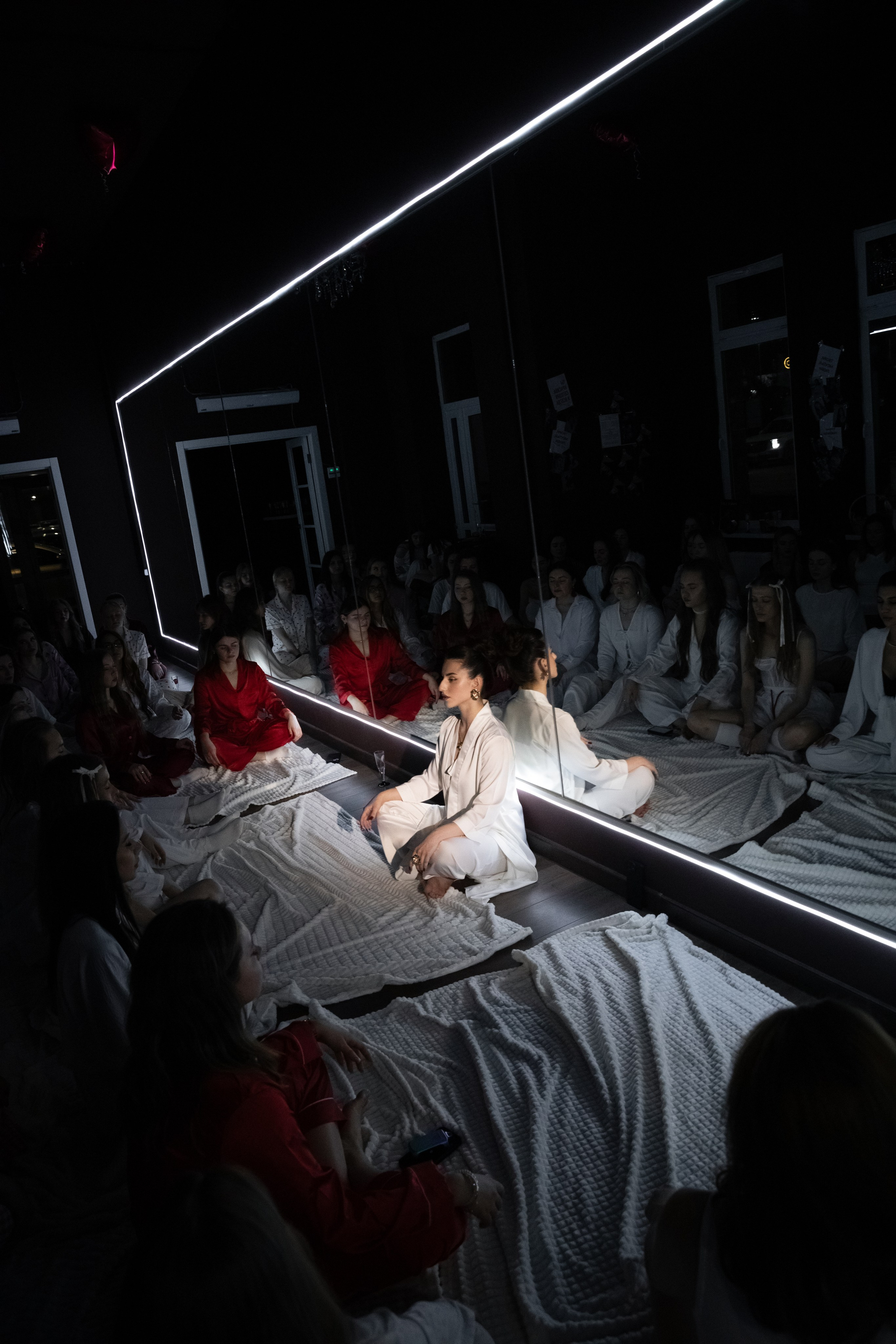 Центр женской энергии AMTI | 8 марта. Фотограф брендов и бизнеса в Москве Алексей Сентюрин