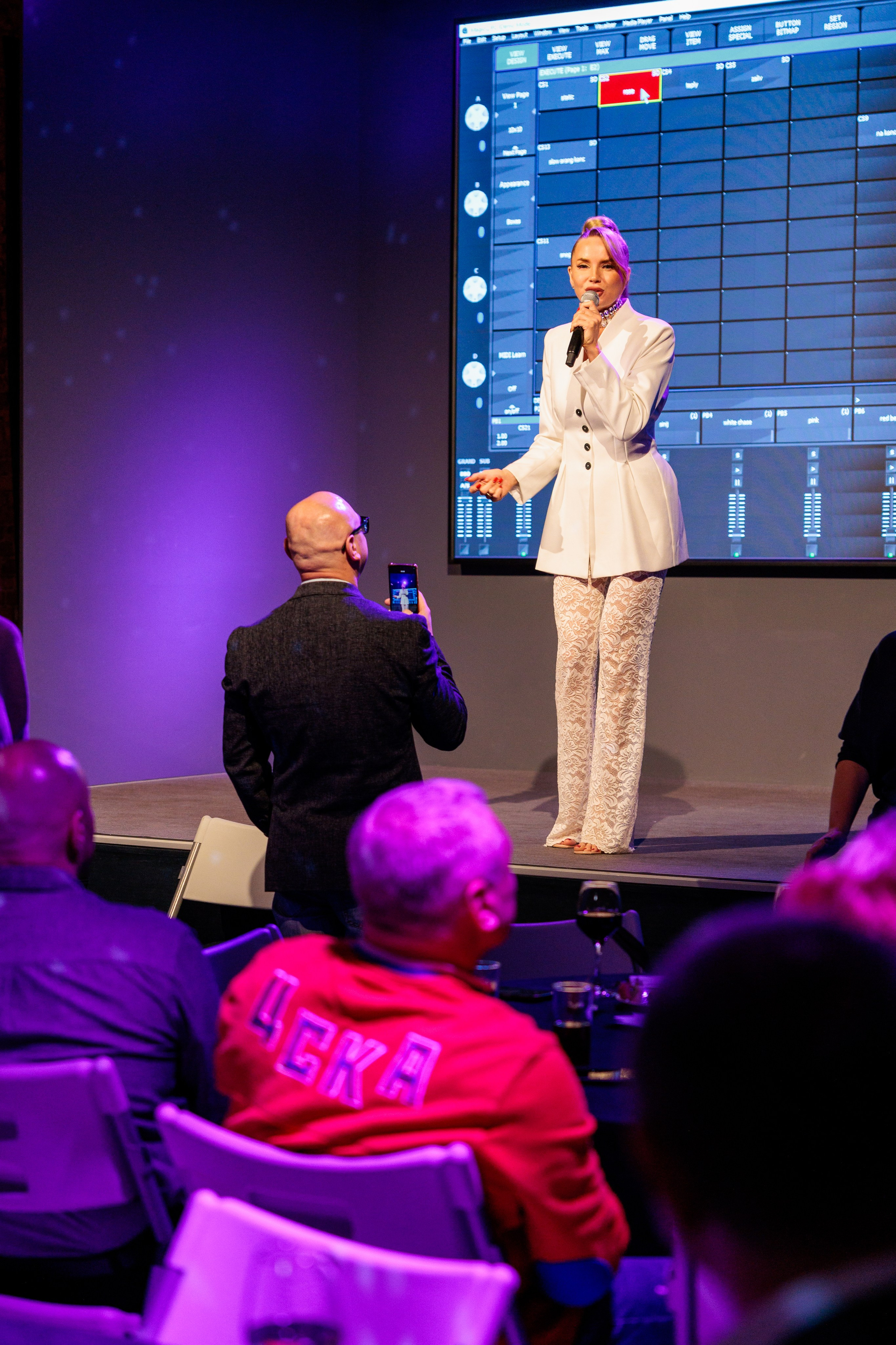 Корпоративный квиз. Репортажный фотограф Санкт-Петербург | Роман Карбышев