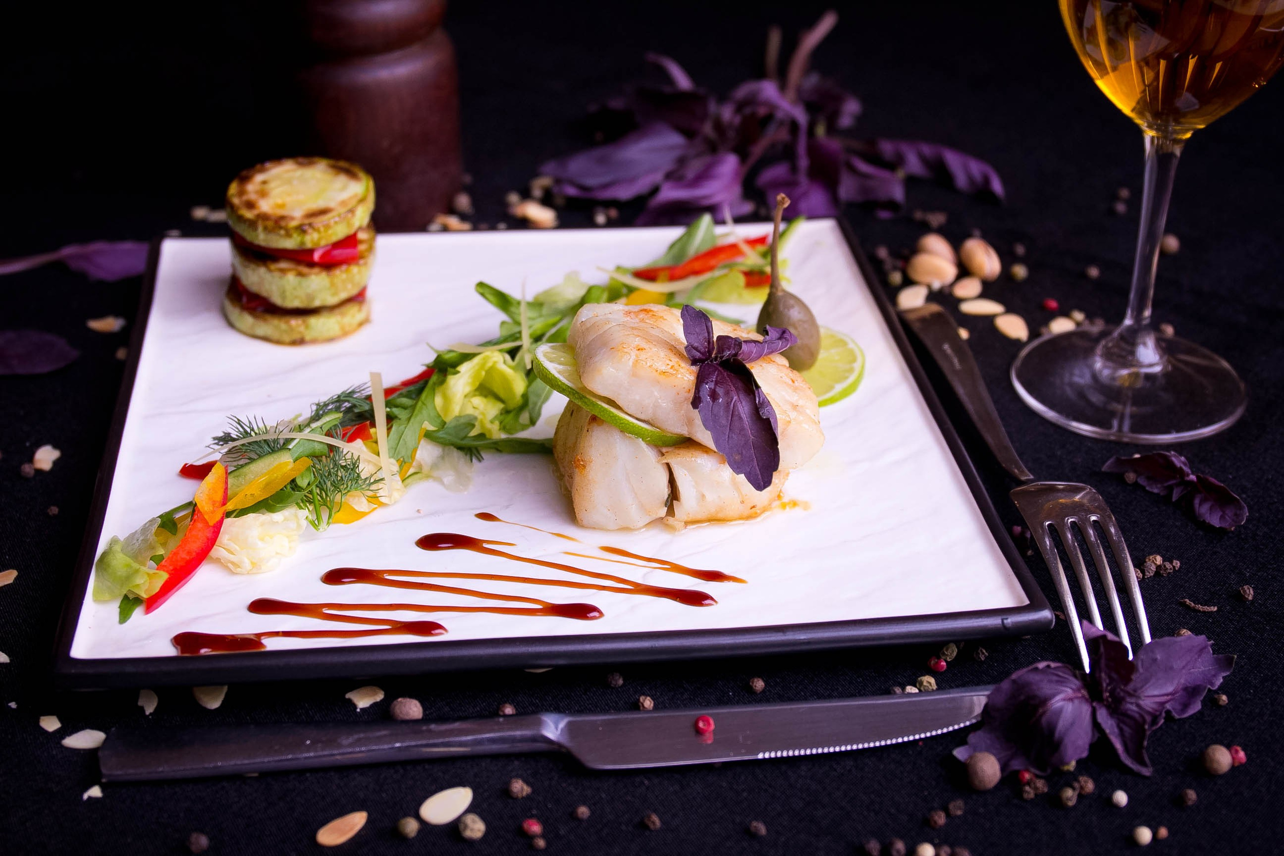 Food & delivery. Photographer Pavel Varlakov